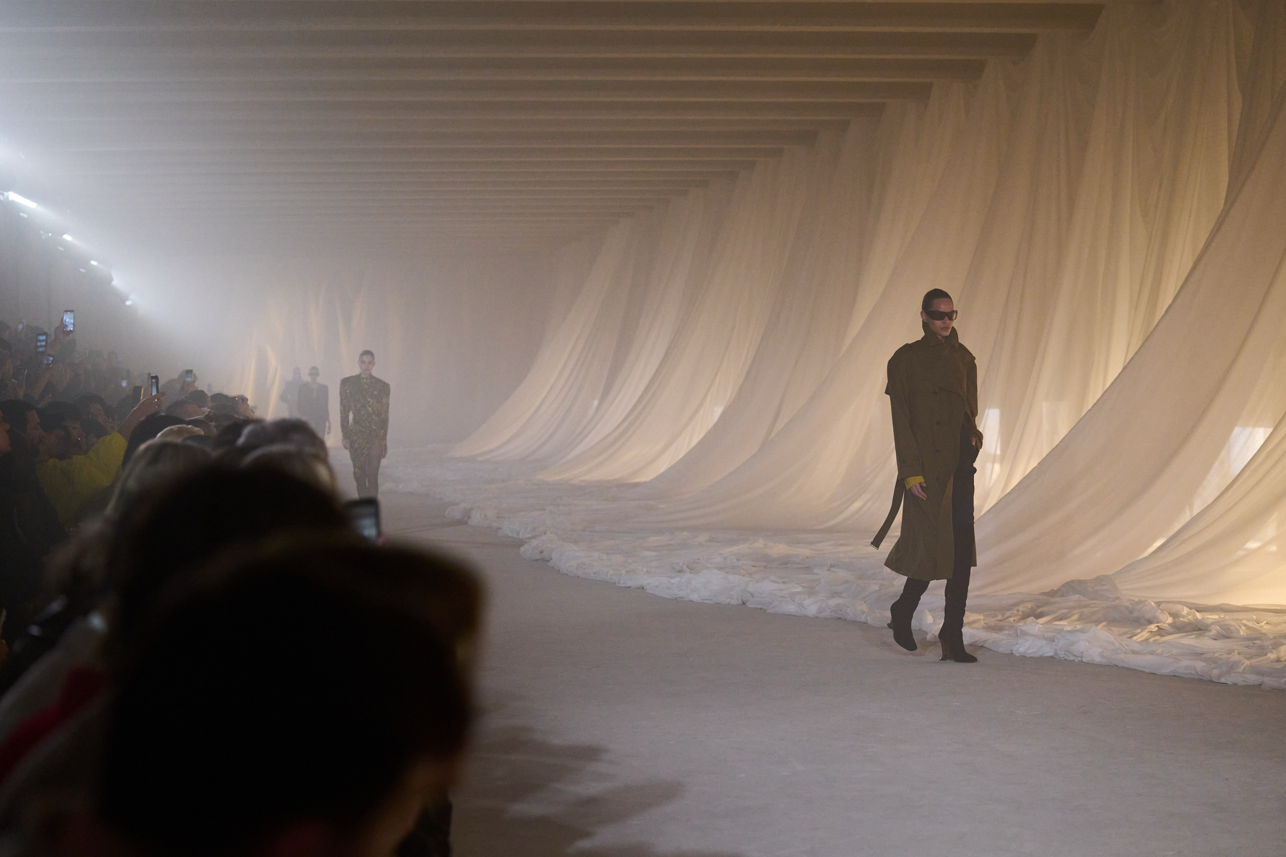 Balmain Fall 2026 Fashion Show Atmosphere