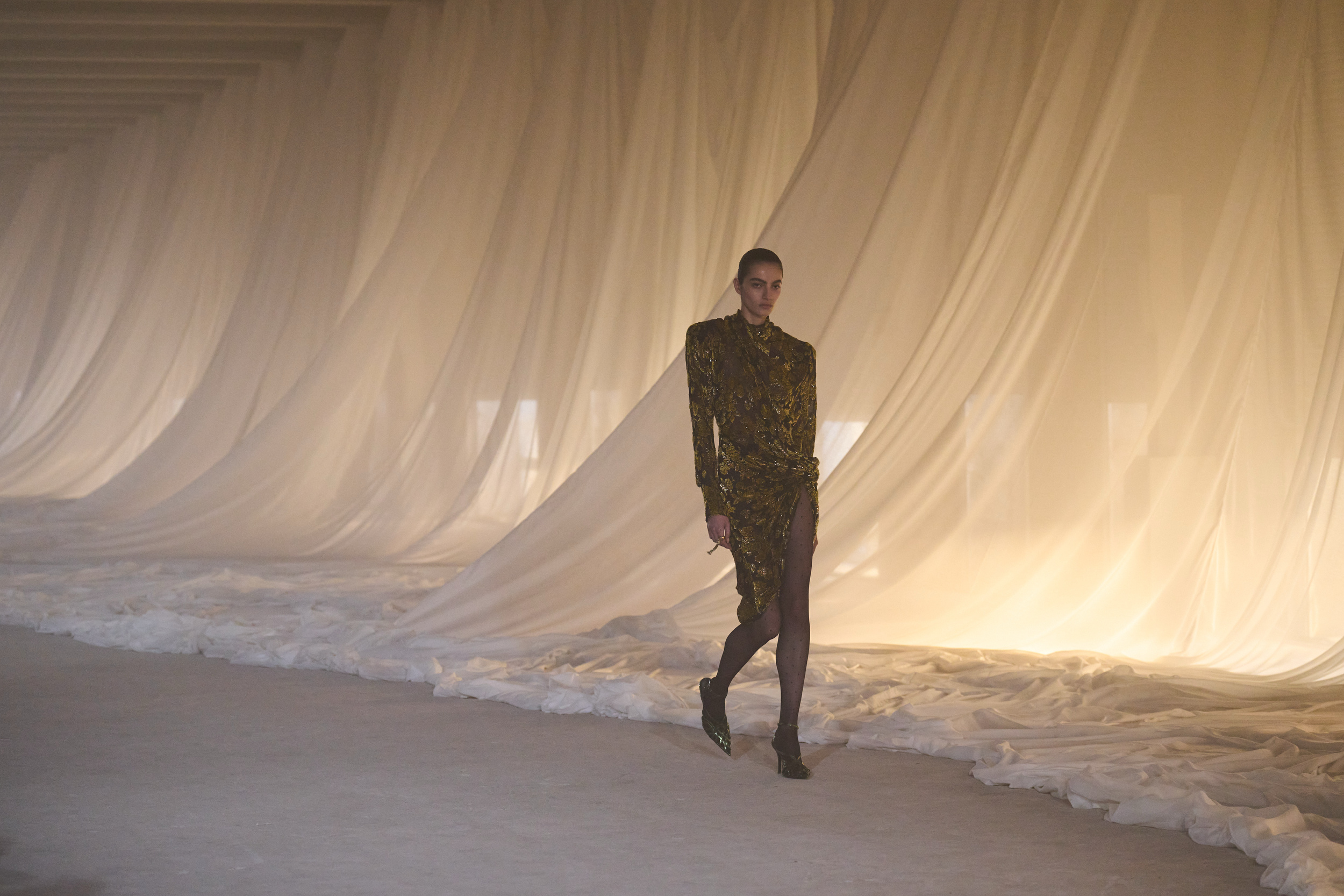 Balmain Fall 2026 Fashion Show Atmosphere