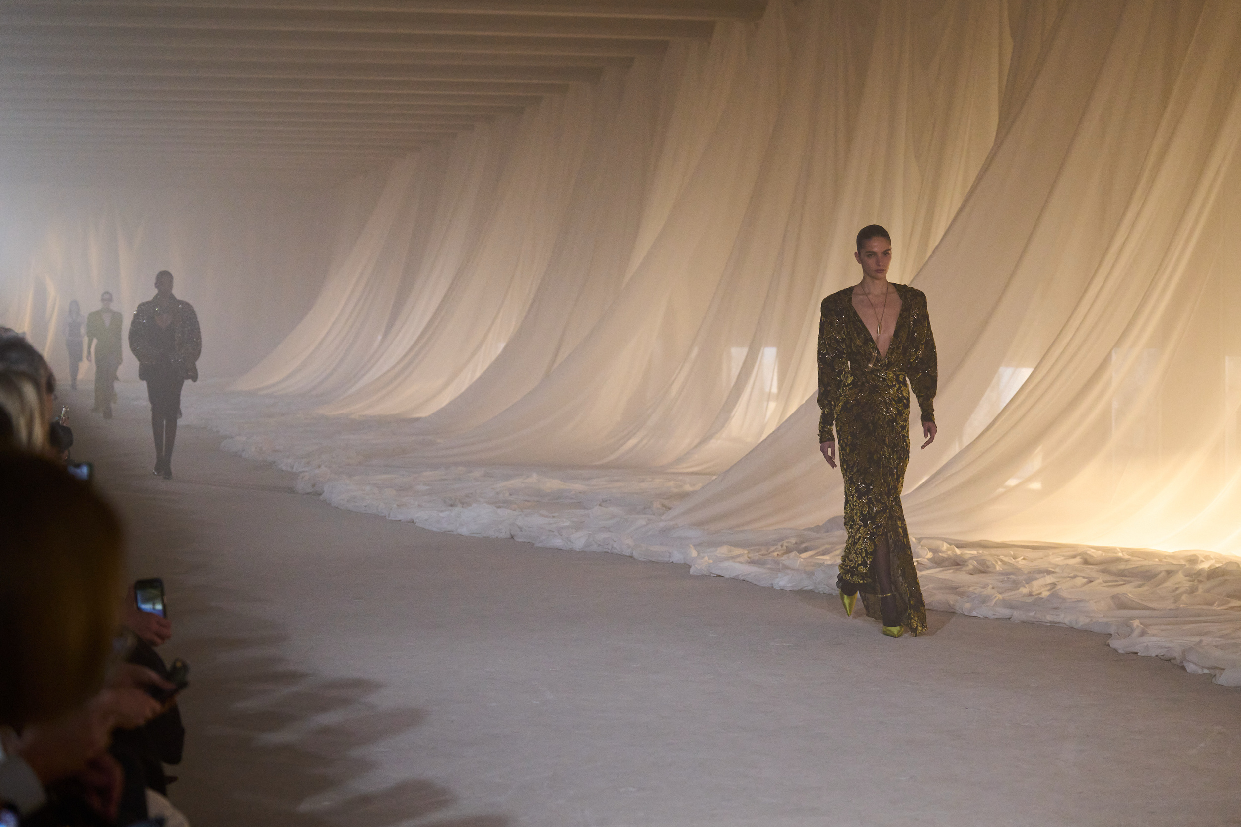 Balmain Fall 2026 Fashion Show Atmosphere