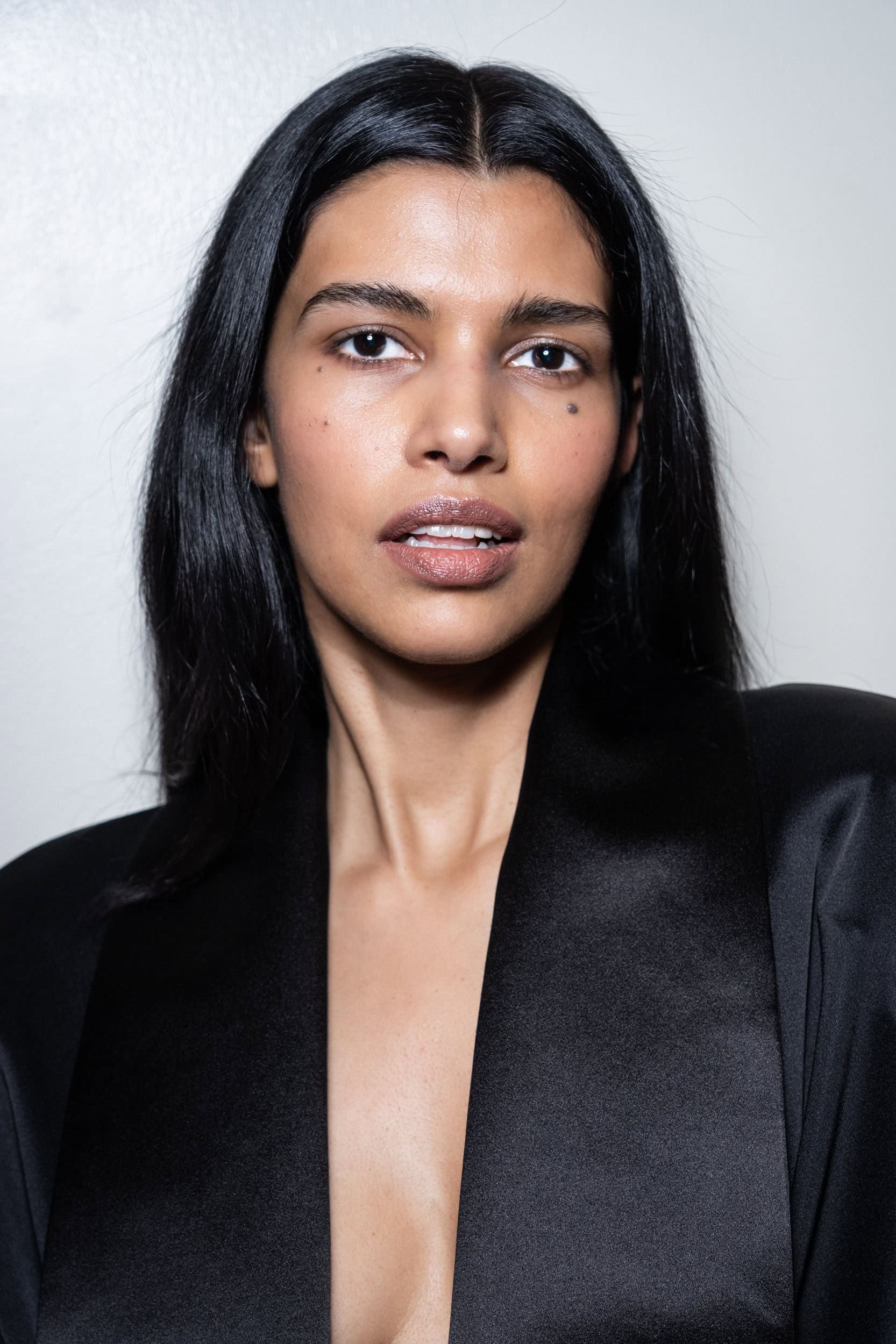 Burc Akyol Fall 2026 Fashion Show Backstage