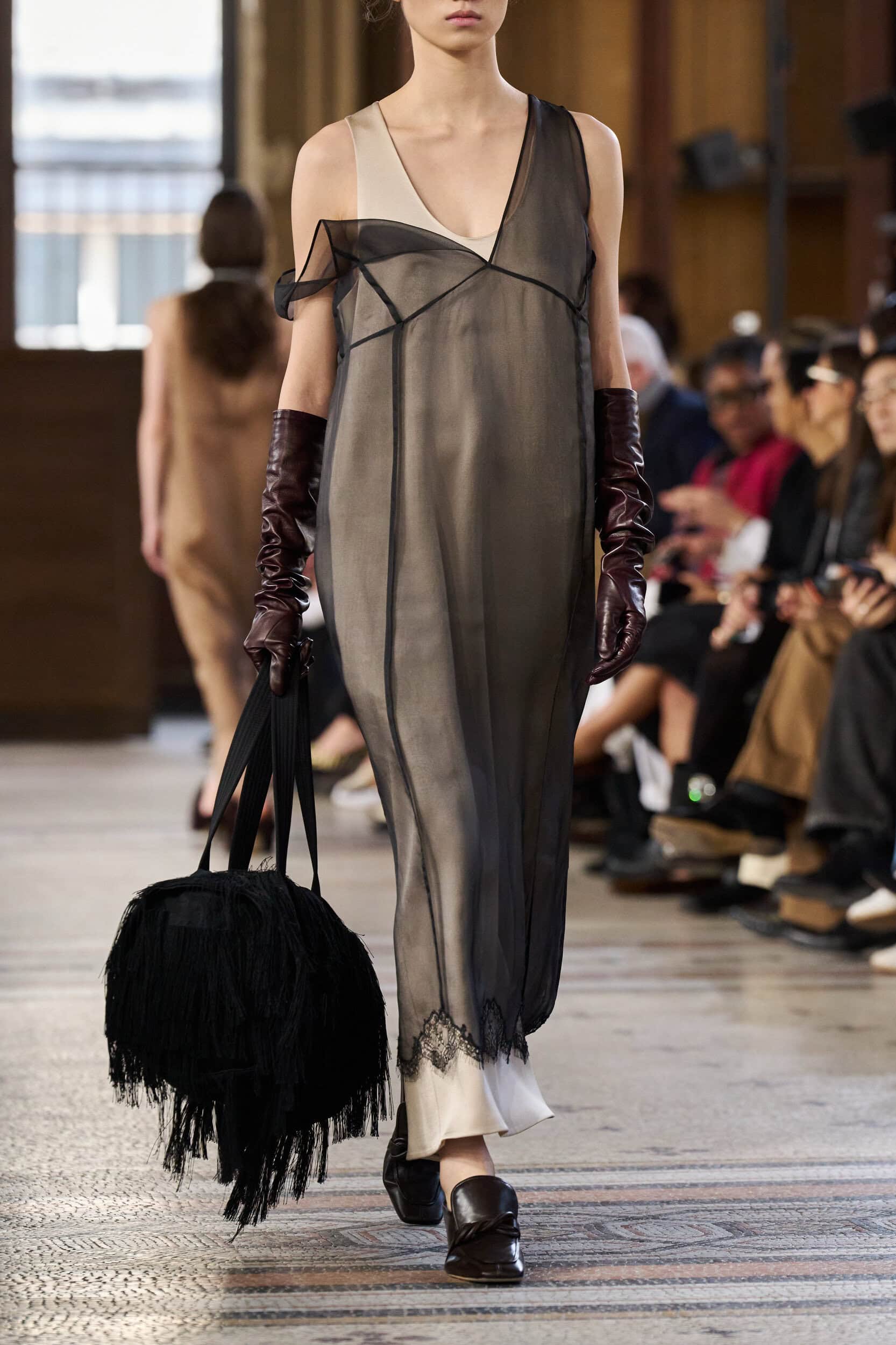 Carven Fall 2026 Fashion Show Details