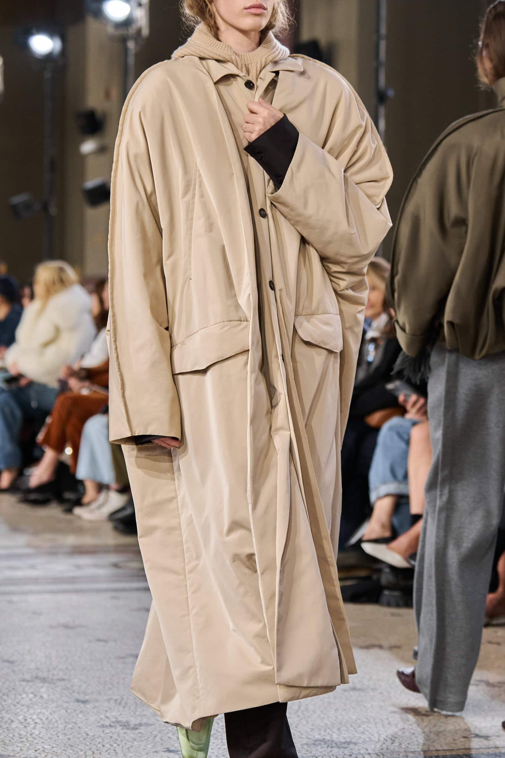 Carven Fall 2026 Fashion Show Details