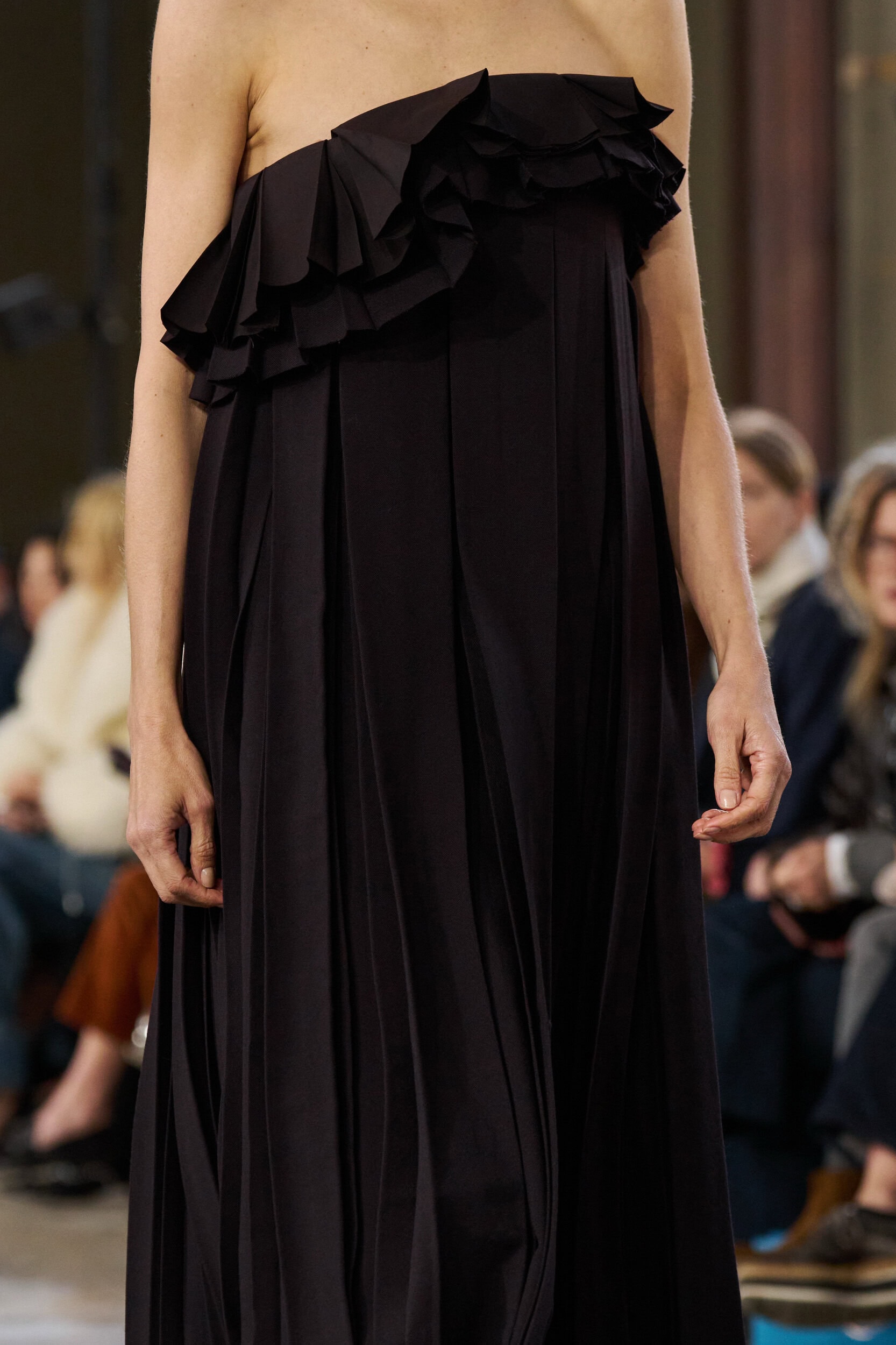 Carven Fall 2026 Fashion Show Details