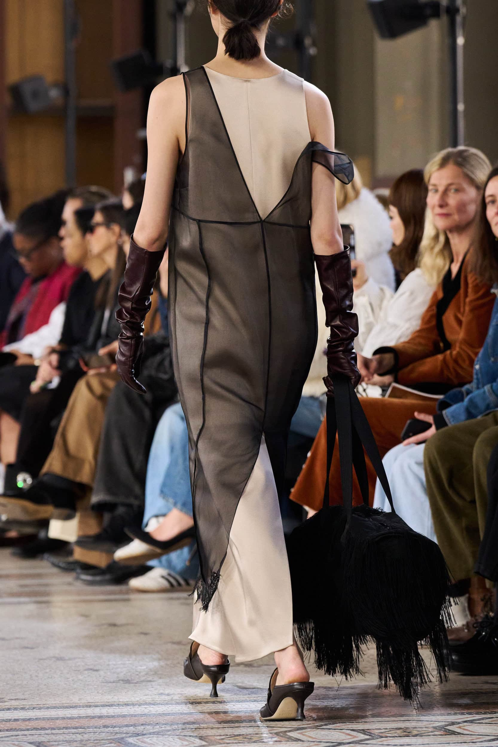 Carven Fall 2026 Fashion Show Details