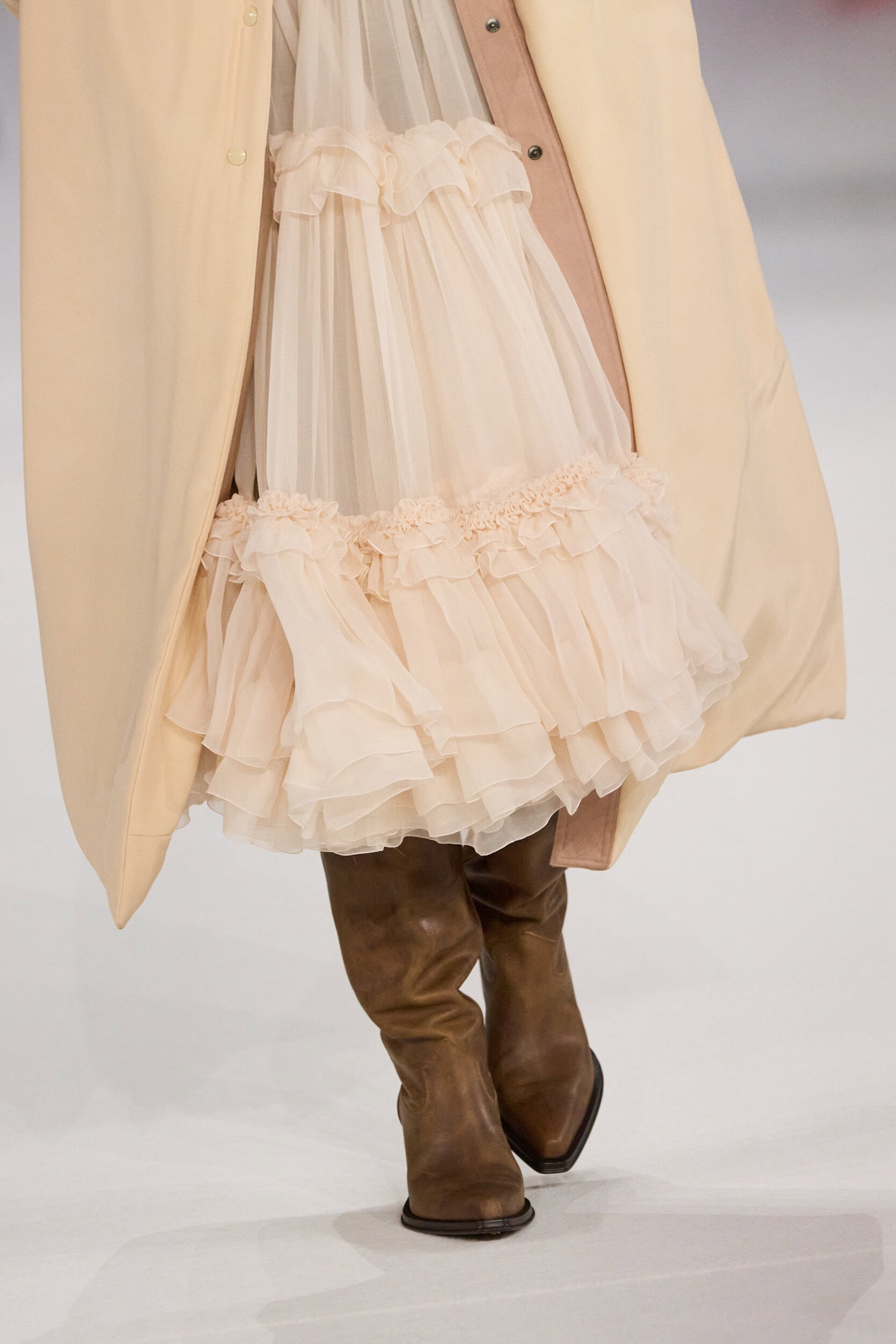 Chole Fall 2026 Fashion Show Details