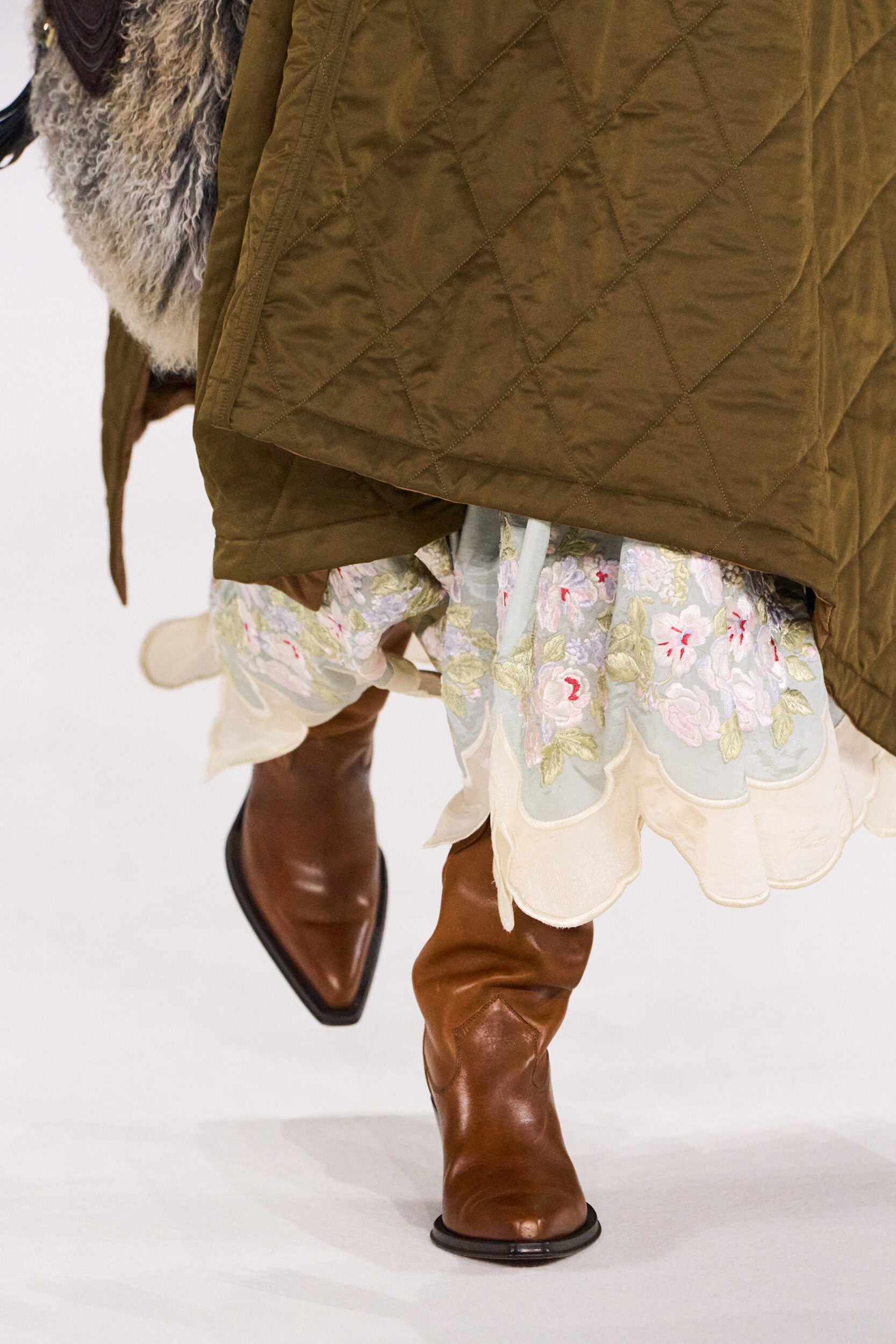 Chole Fall 2026 Fashion Show Details