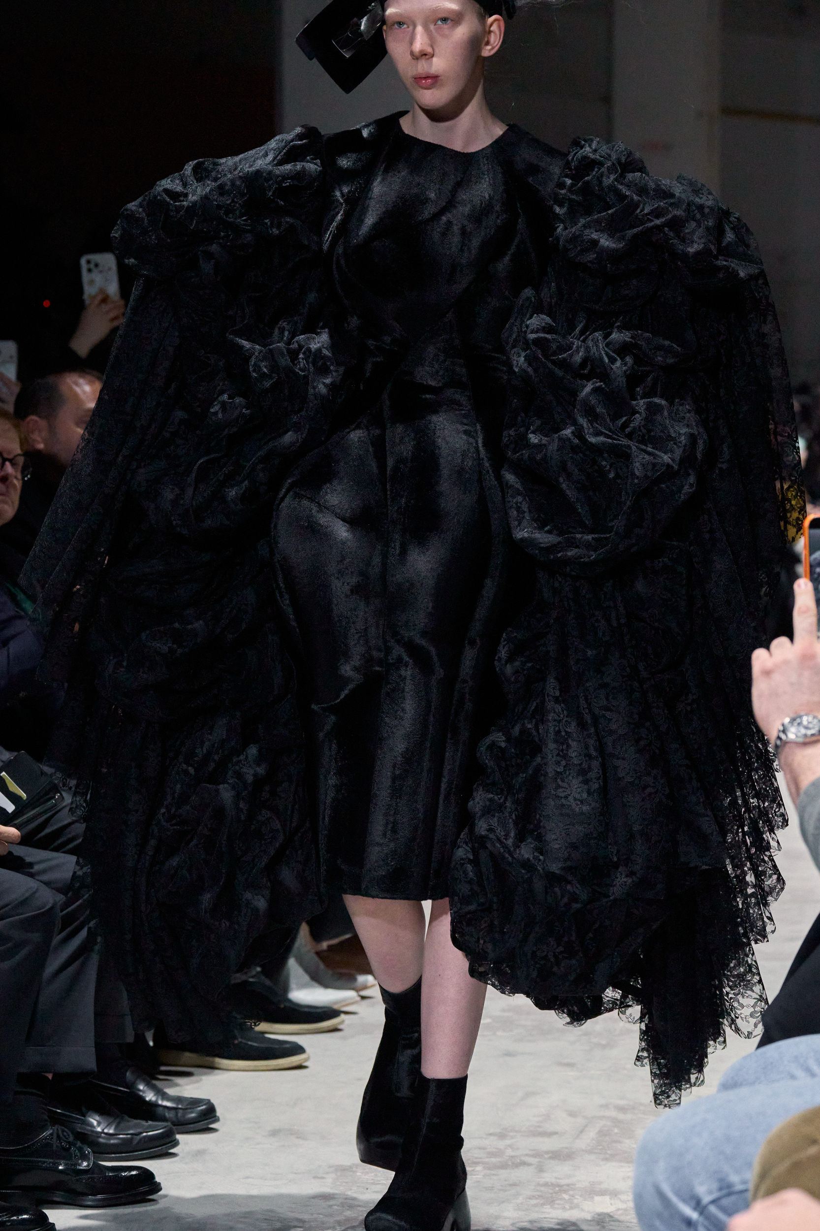 Comme Des Garcons Fall 2026 Fashion Show Details