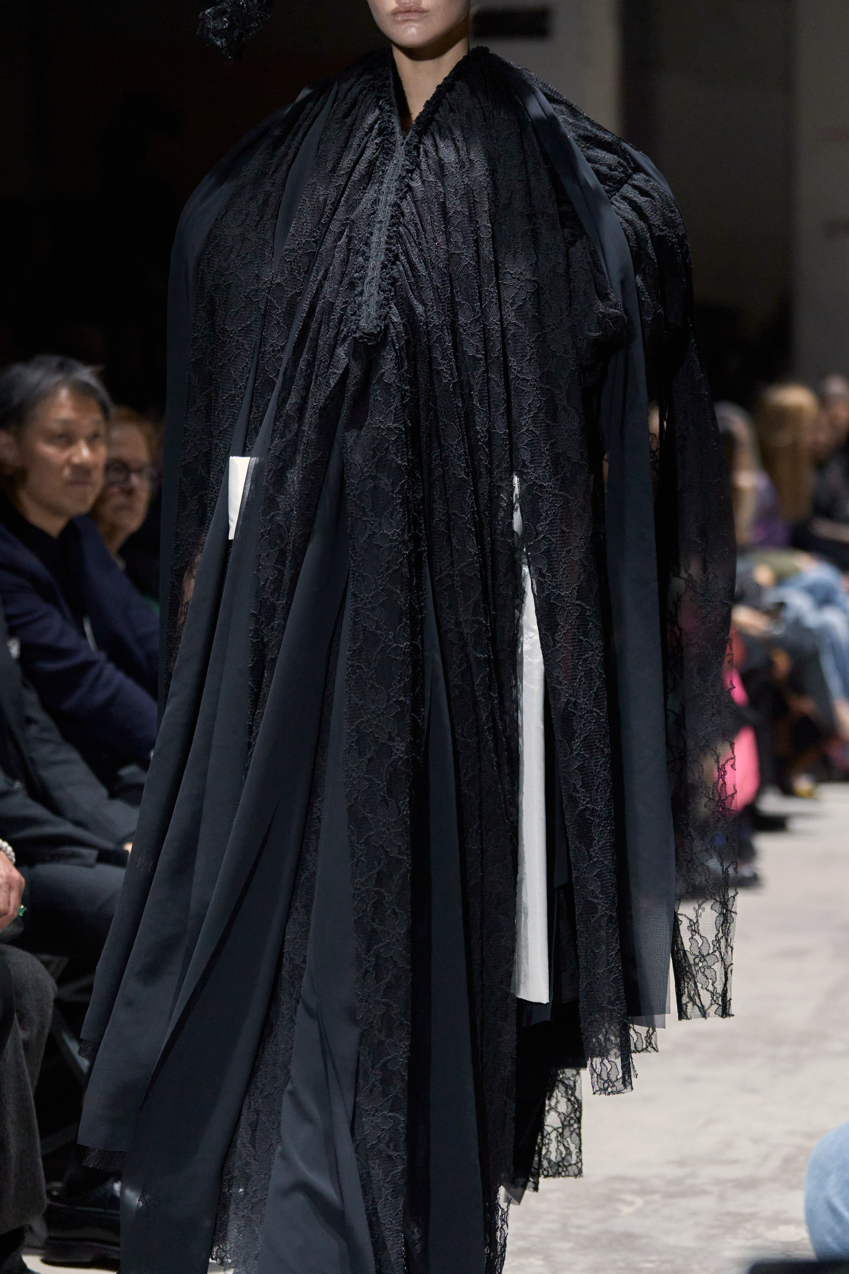Comme Des Garcons Fall 2026 Fashion Show Details