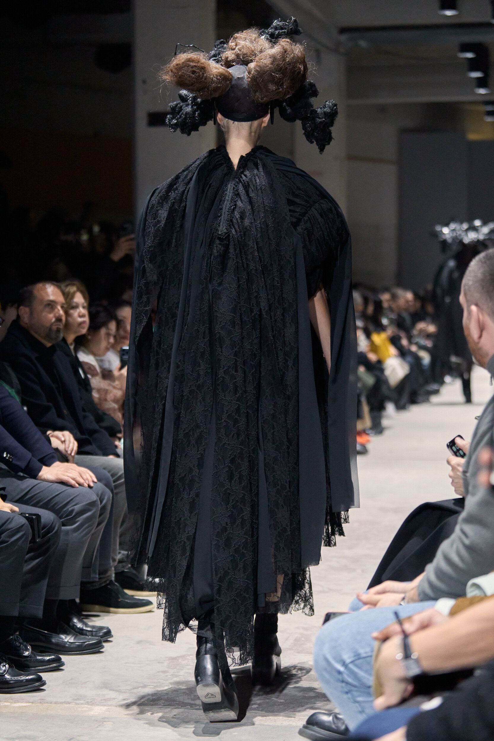 Comme Des Garcons Fall 2026 Fashion Show Details