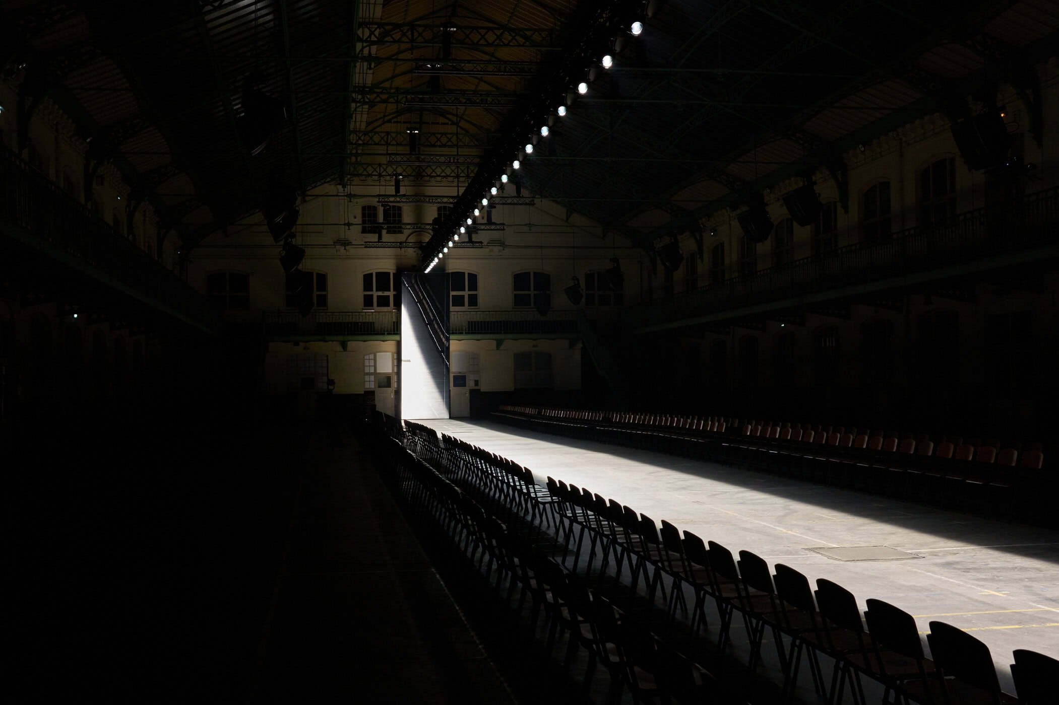 Dries Van Noten Fall 2026 Fashion Show Atmosphere