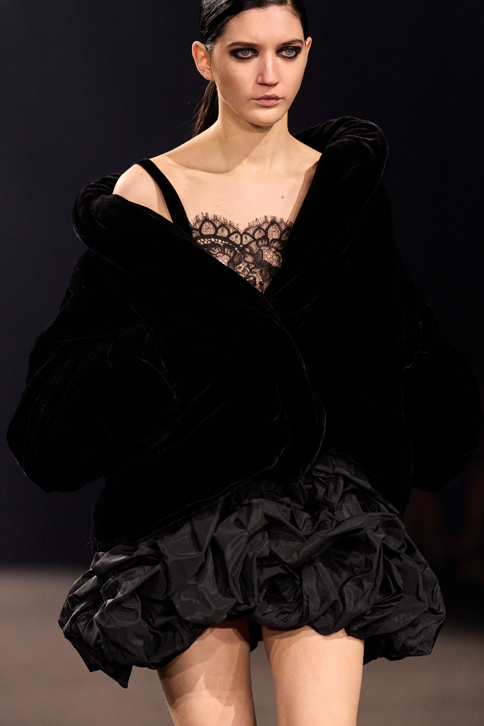 Elie Saab Fall 2026 Fashion Show Details