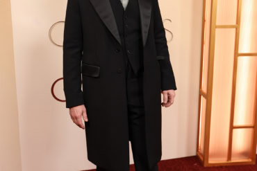 Ethan Hawke wore Prada at 98th Annual Academy Awards