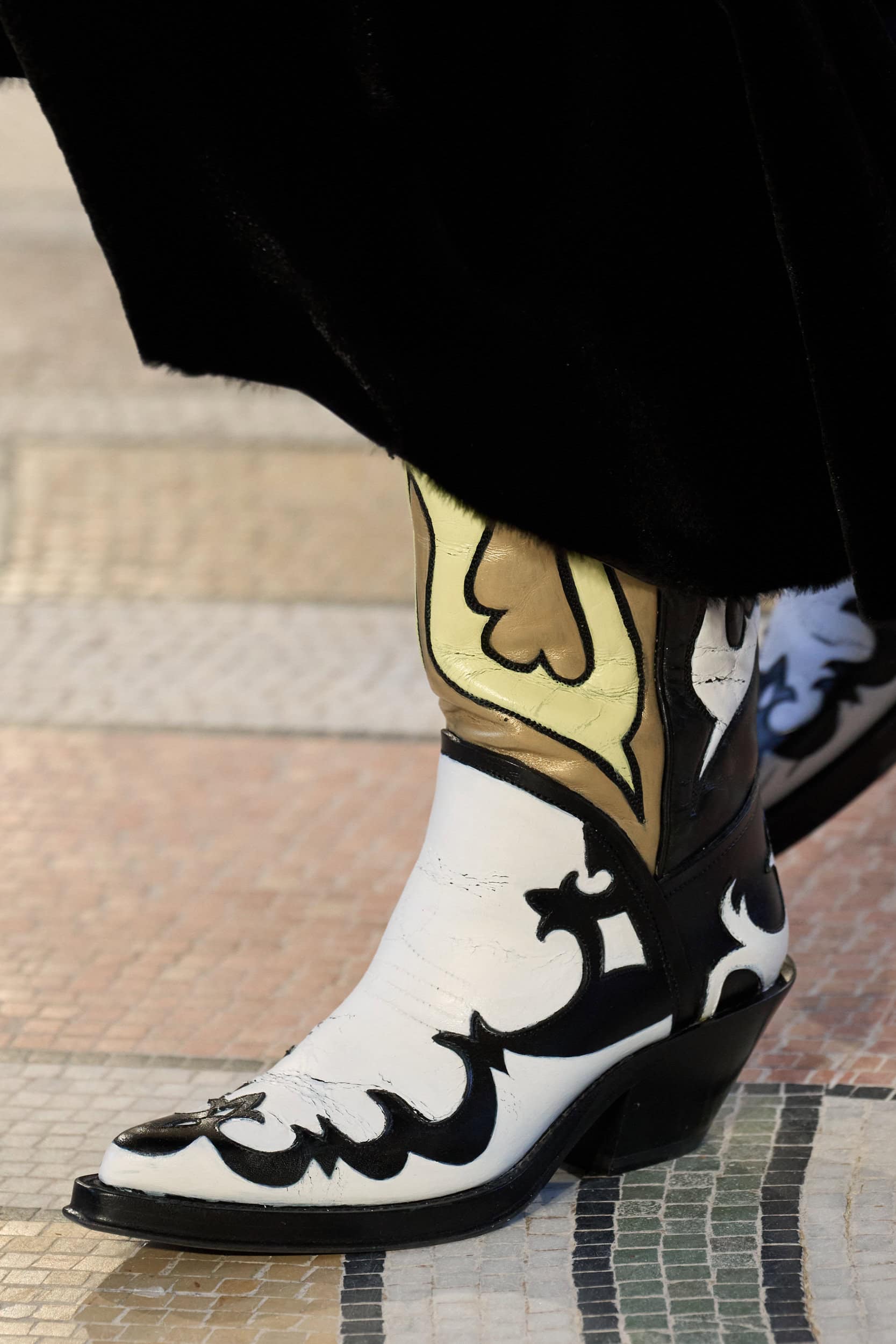 Gabriela Hearst Fall 2026 Fashion Show Details