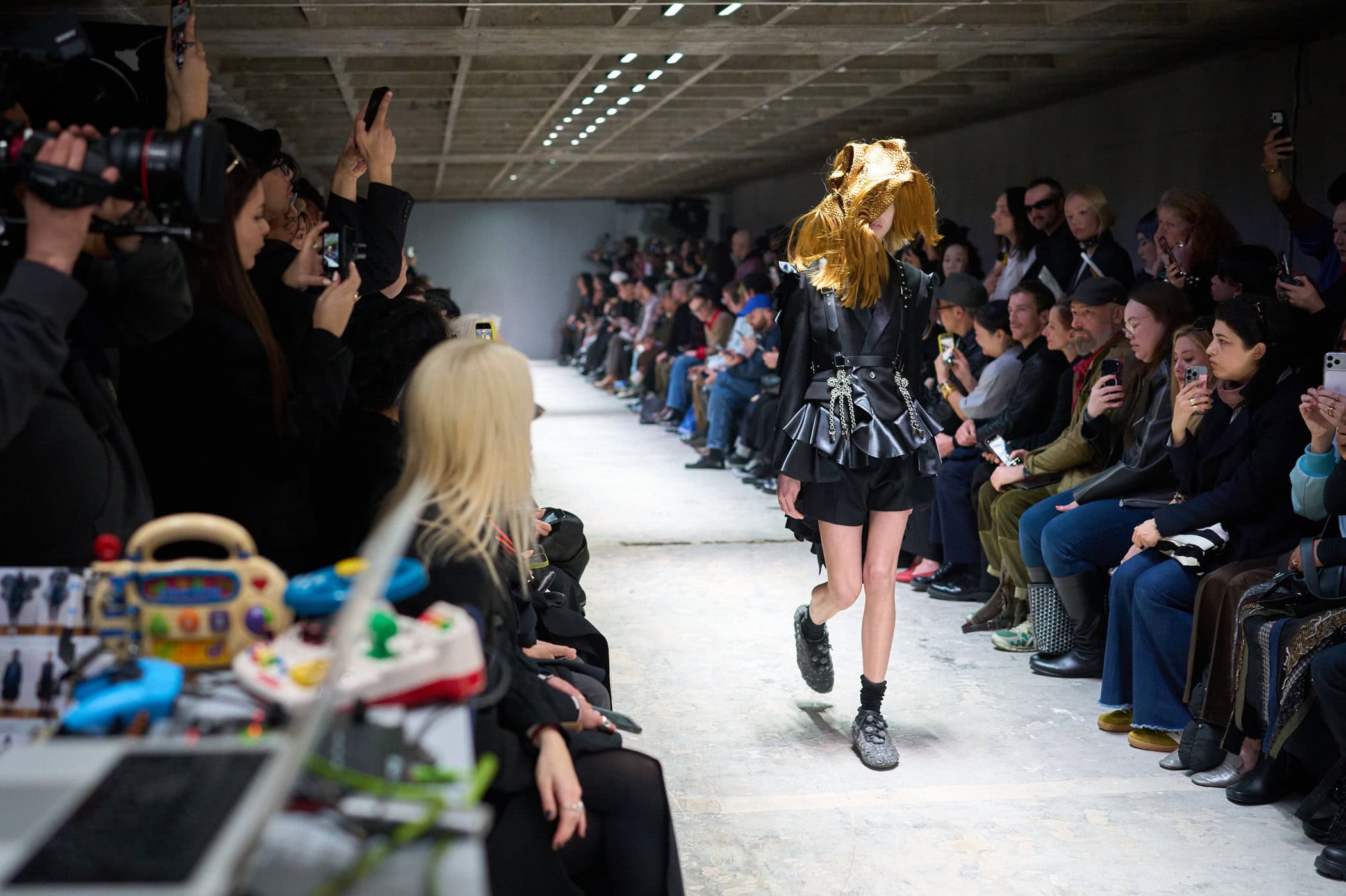 Noir Kei Ninomiya Fall 2026 Fashion Show Atmosphere