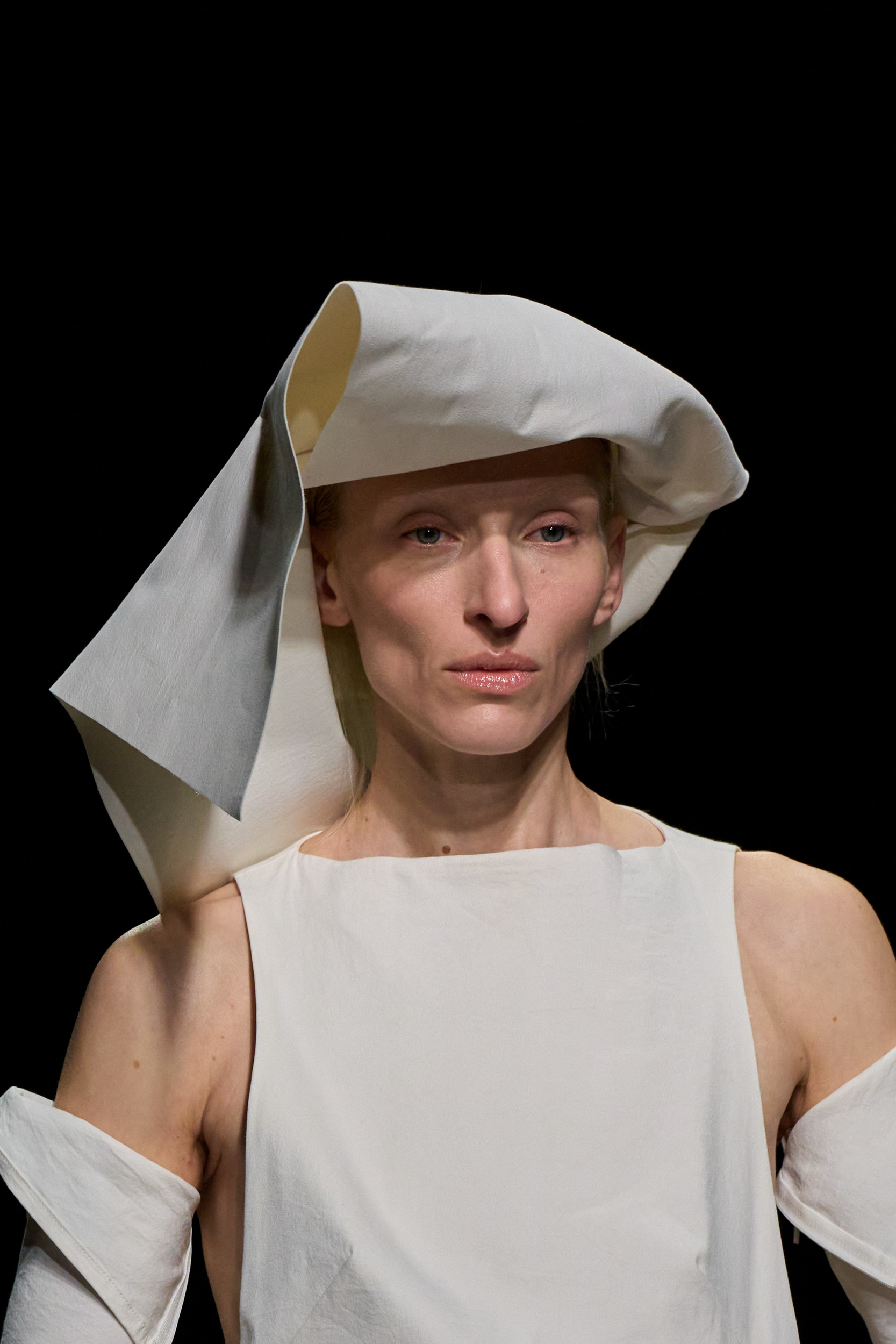 Issey Miyake Fall 2026 Fashion Show Details