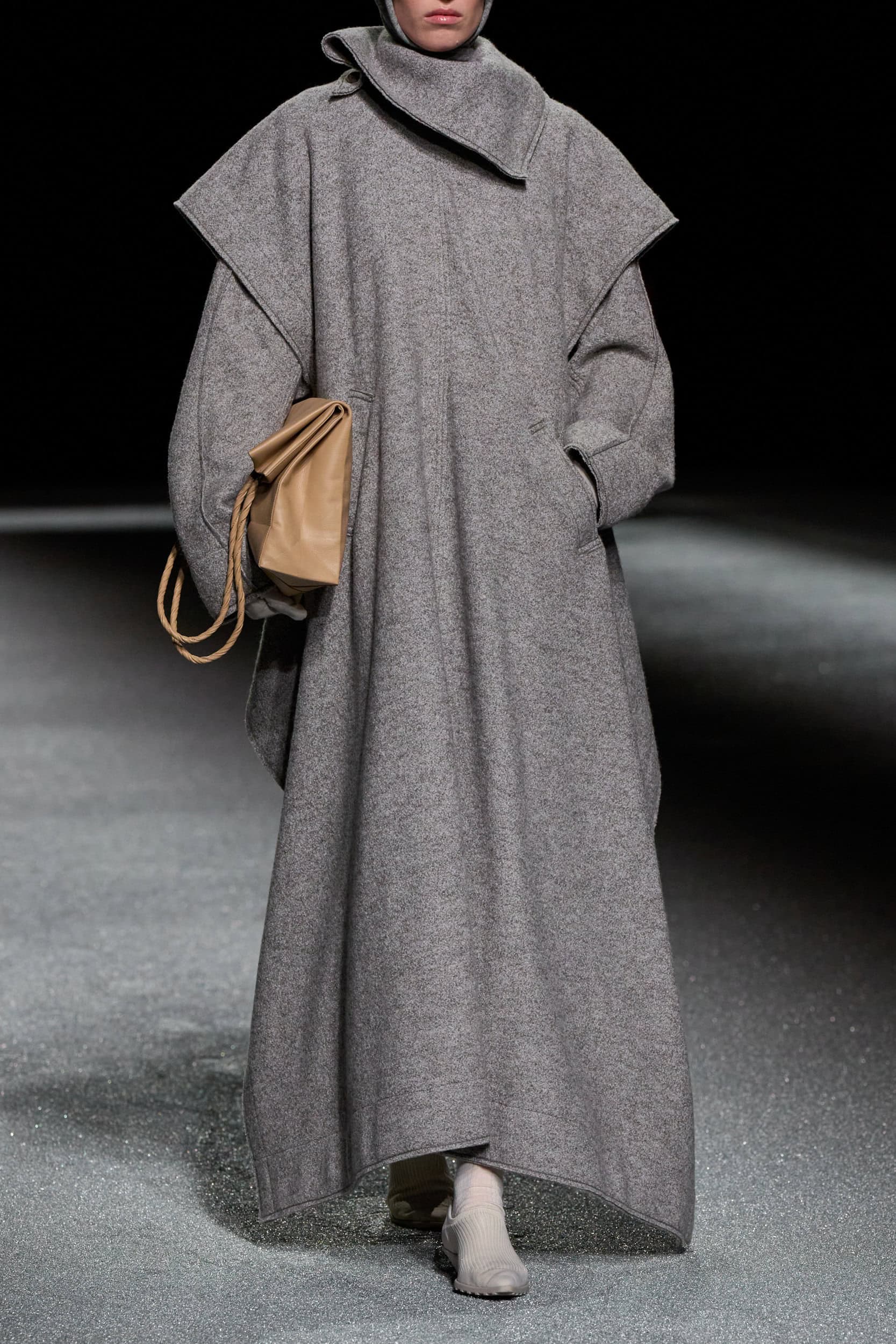 Issey Miyake Fall 2026 Fashion Show Details