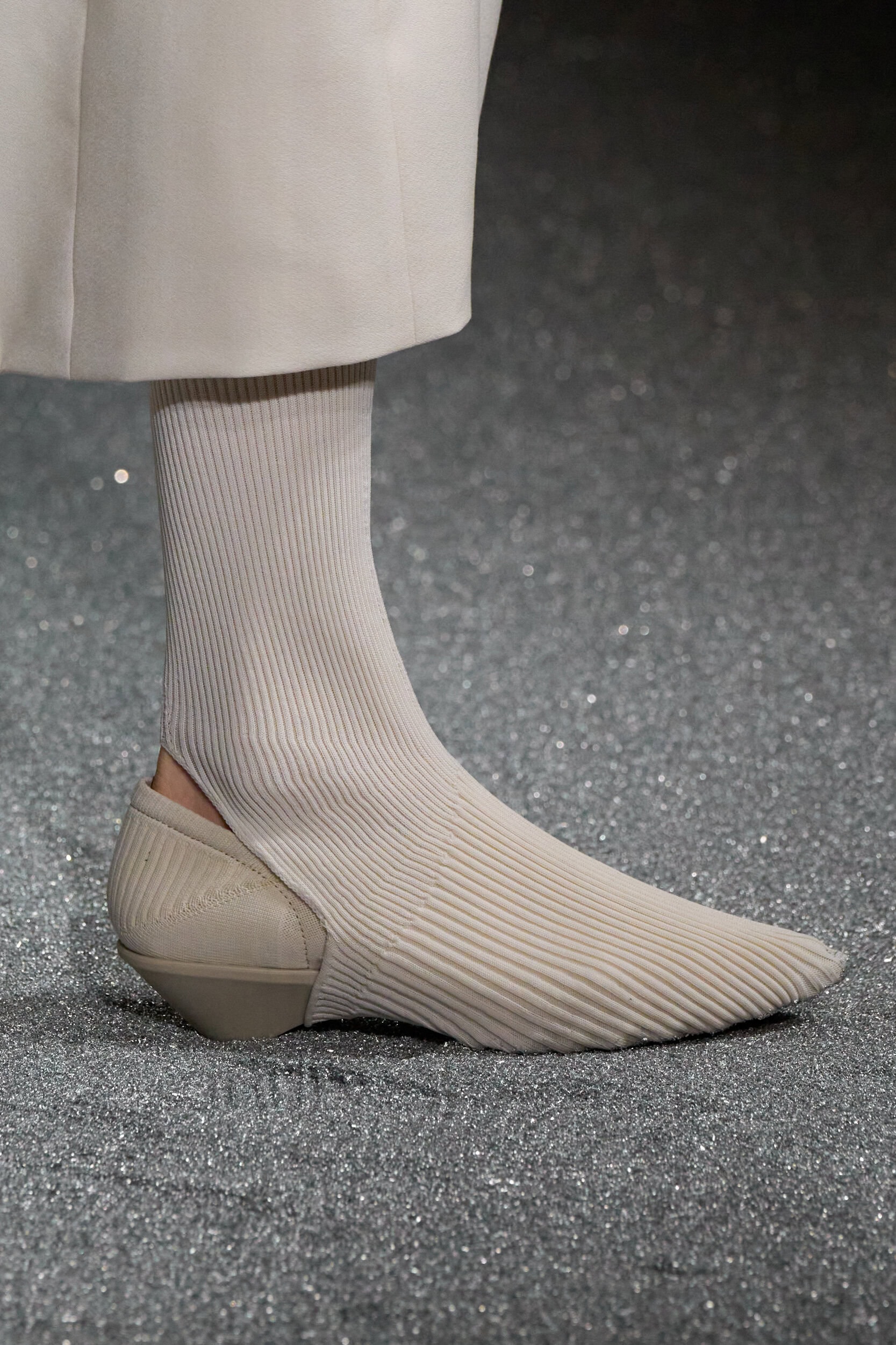 Issey Miyake Fall 2026 Fashion Show Details