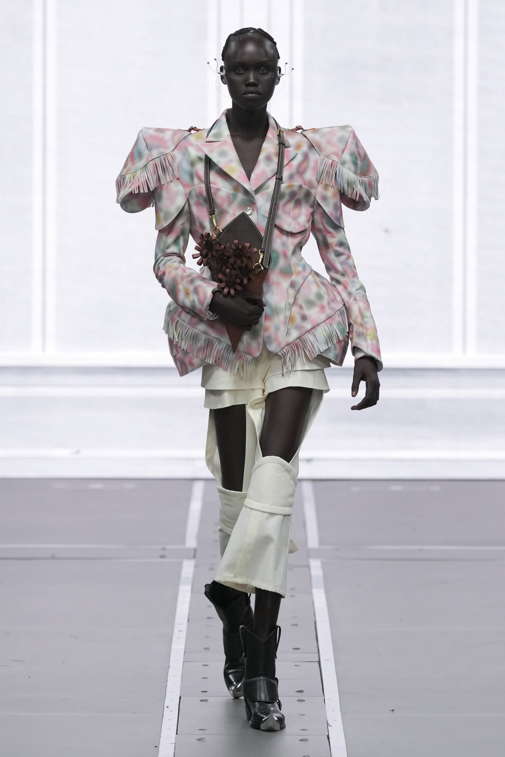 Anrealage Fall 2026 Fashion Show