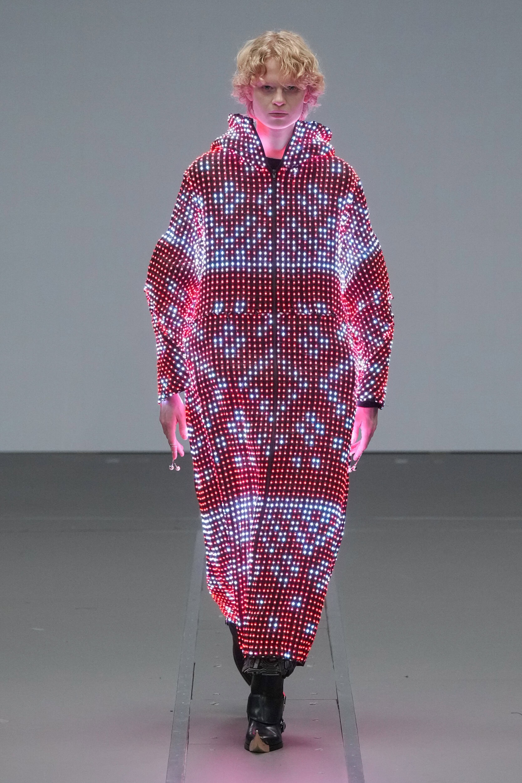 Anrealage Fall 2026 Fashion Show