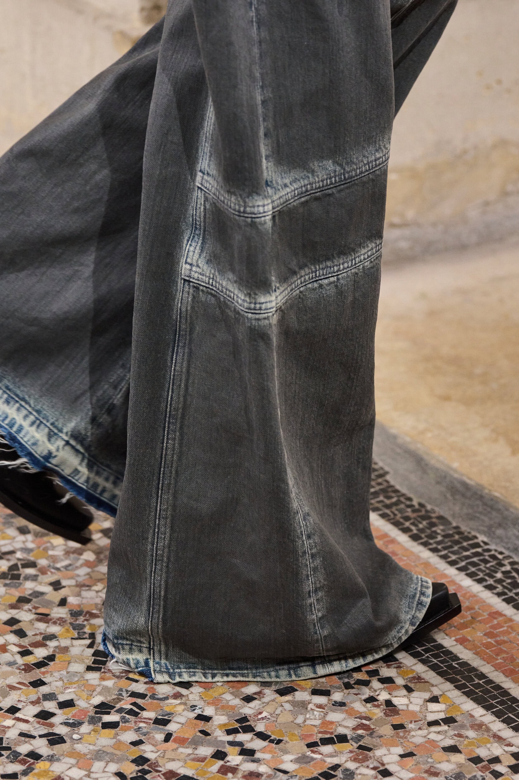 Off-white Fall 2026 Fashion Show Details