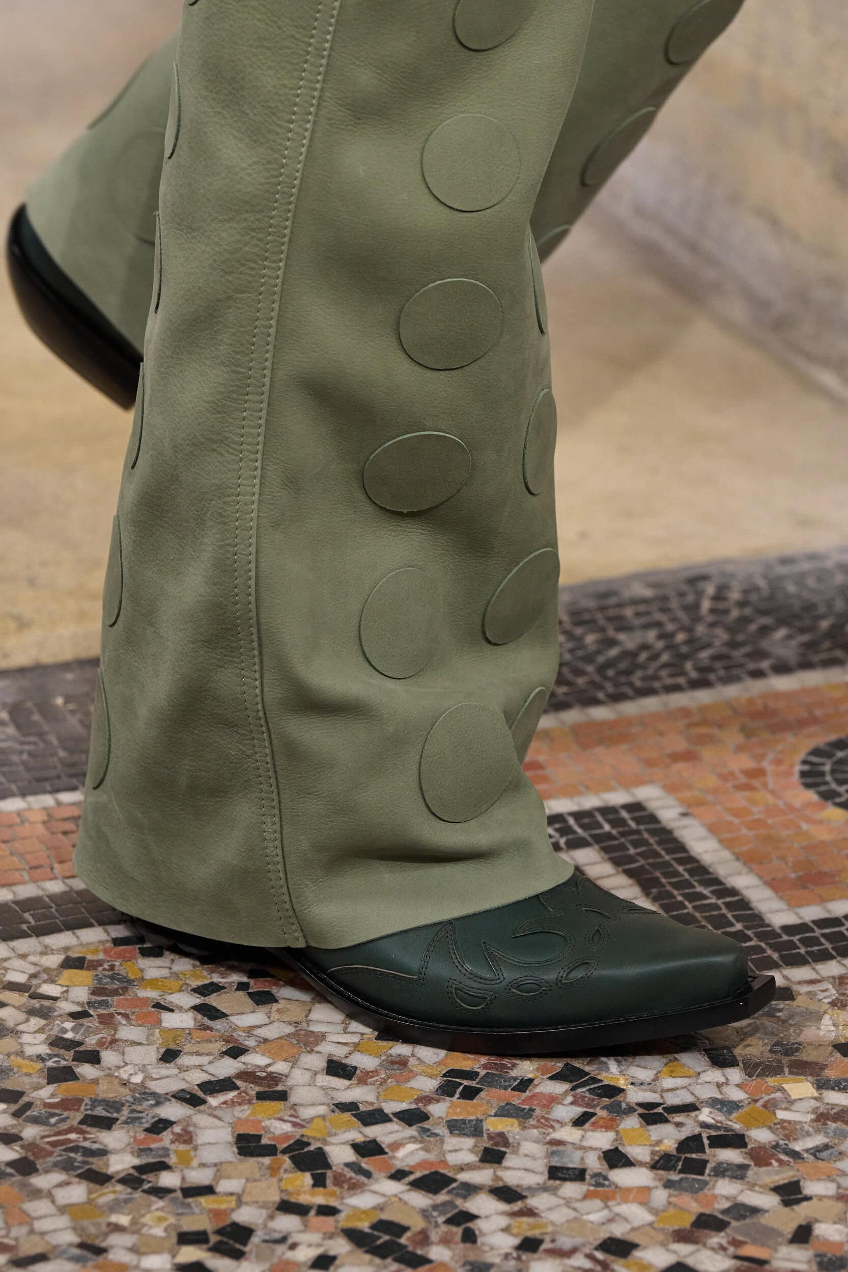 Off-white Fall 2026 Fashion Show Details