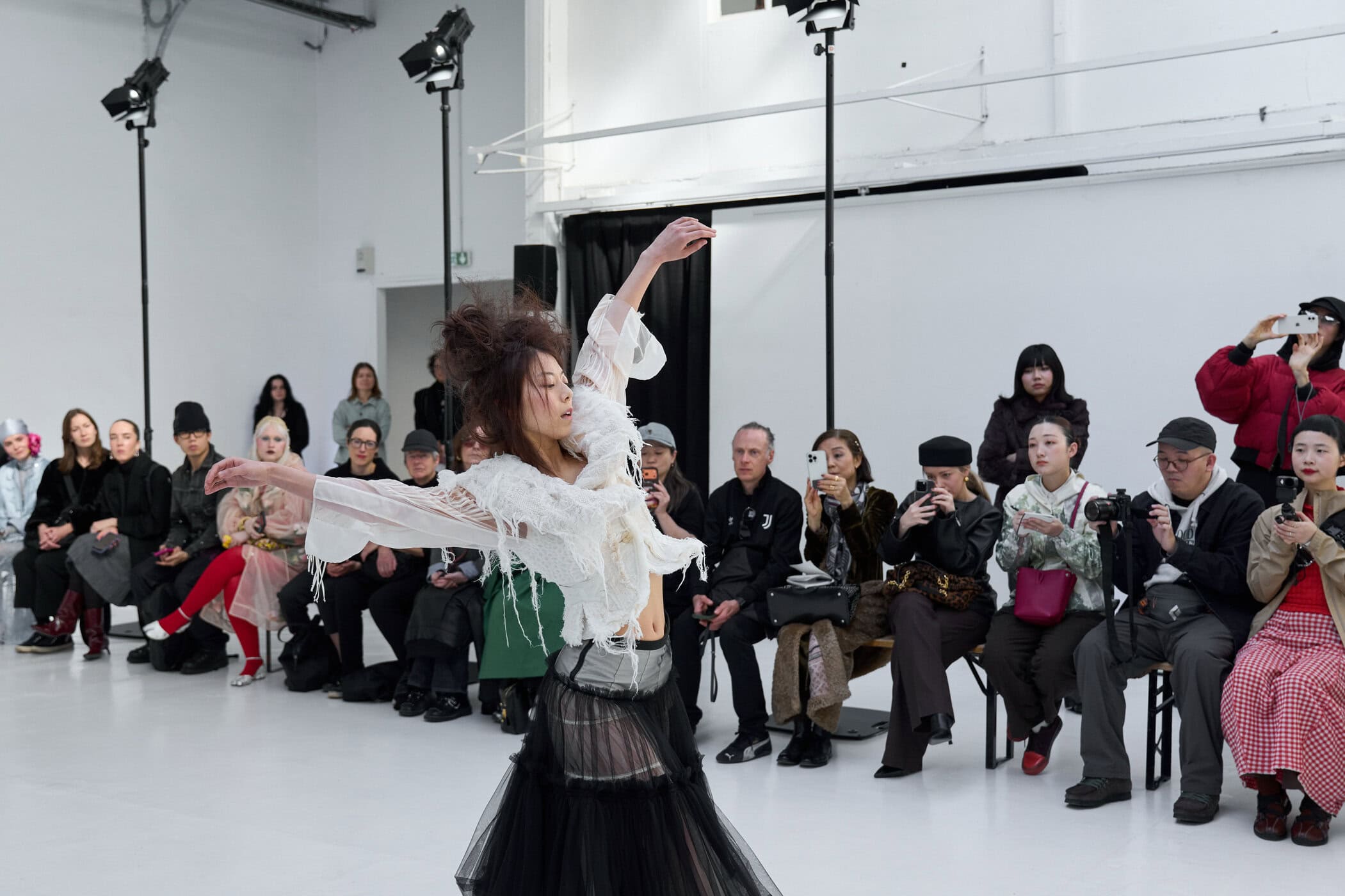 Reverie By Caroline Hu Fall 2026 Fashion Show Atmosphere