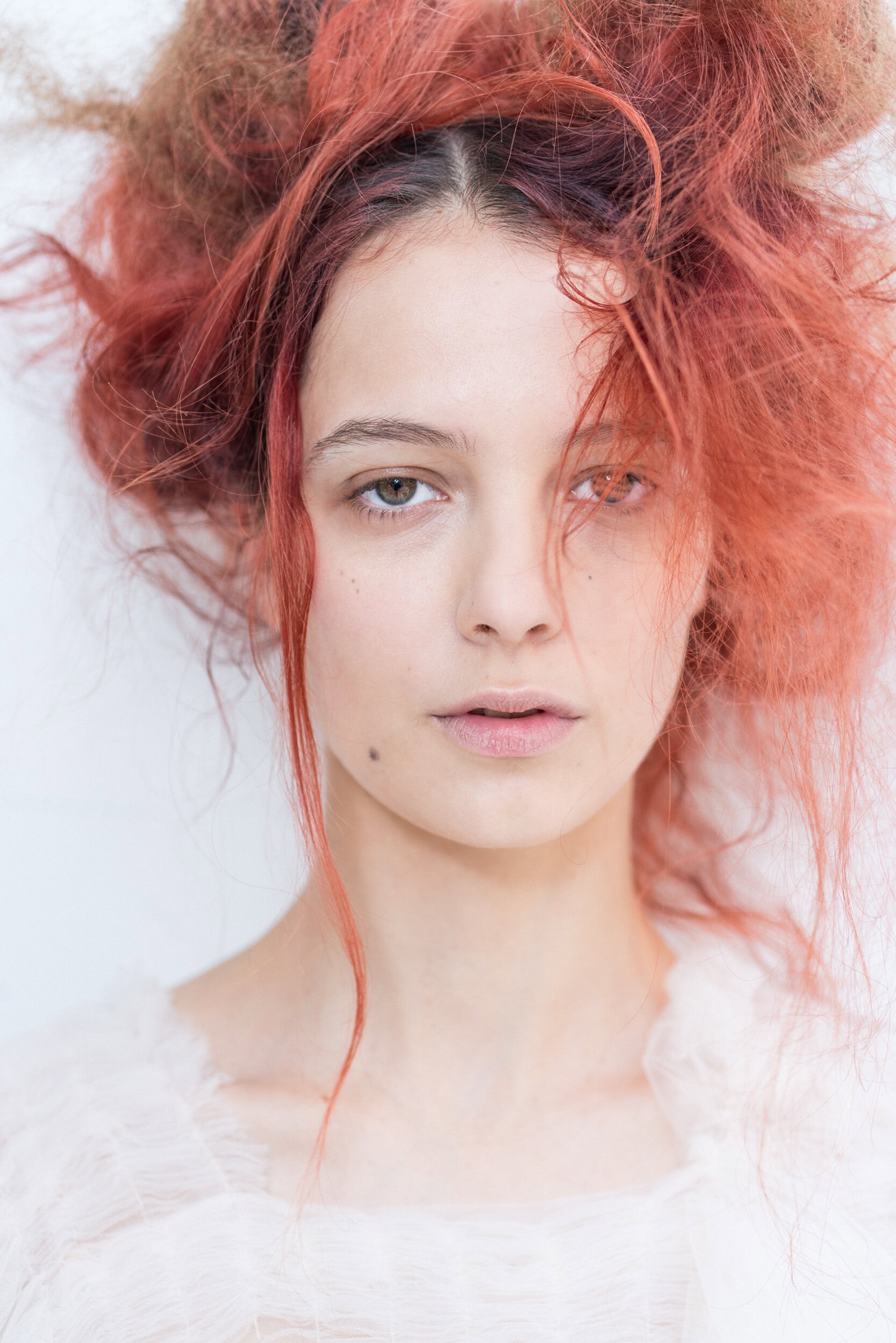 Reverie By Caroline Hu Fall 2026 Fashion Show Backstage