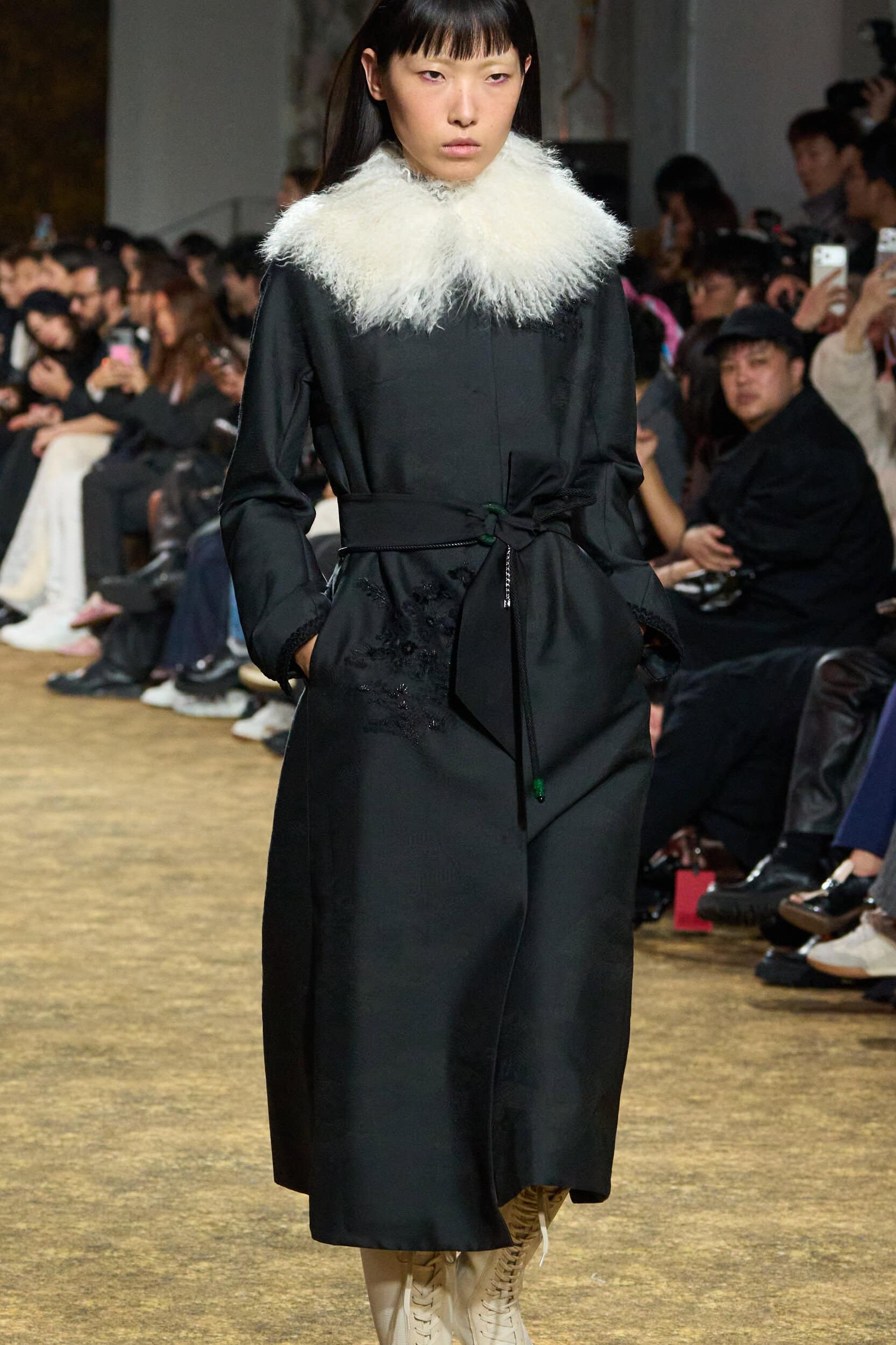 Shiatzy Chen Fall 2026 Fashion Show Details