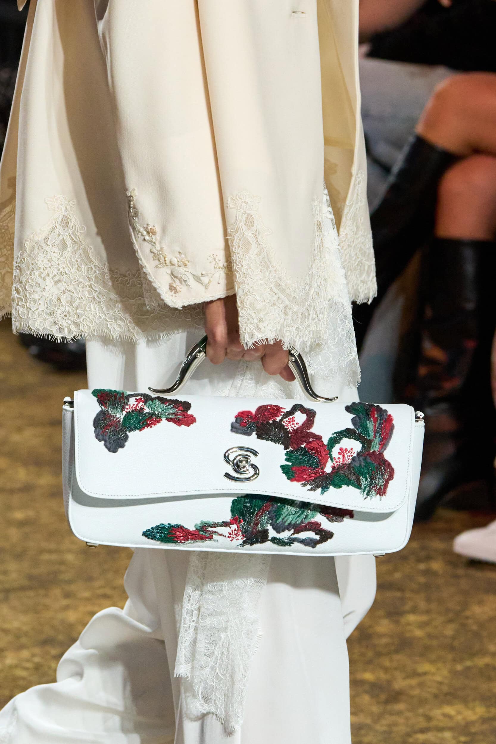 Shiatzy Chen Fall 2026 Fashion Show Details