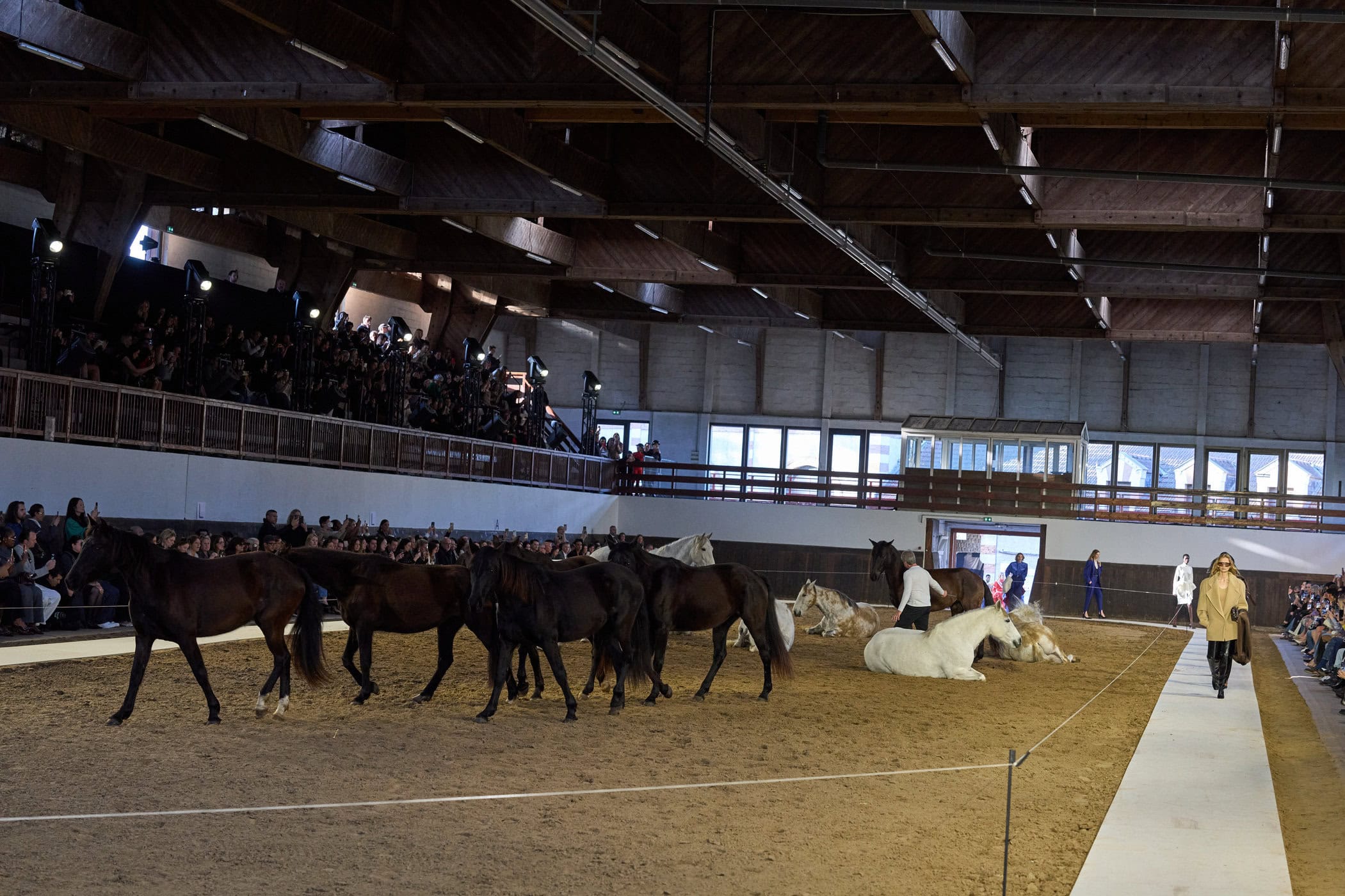 Stella Mccartney Fall 2026 Fashion Show Atmosphere