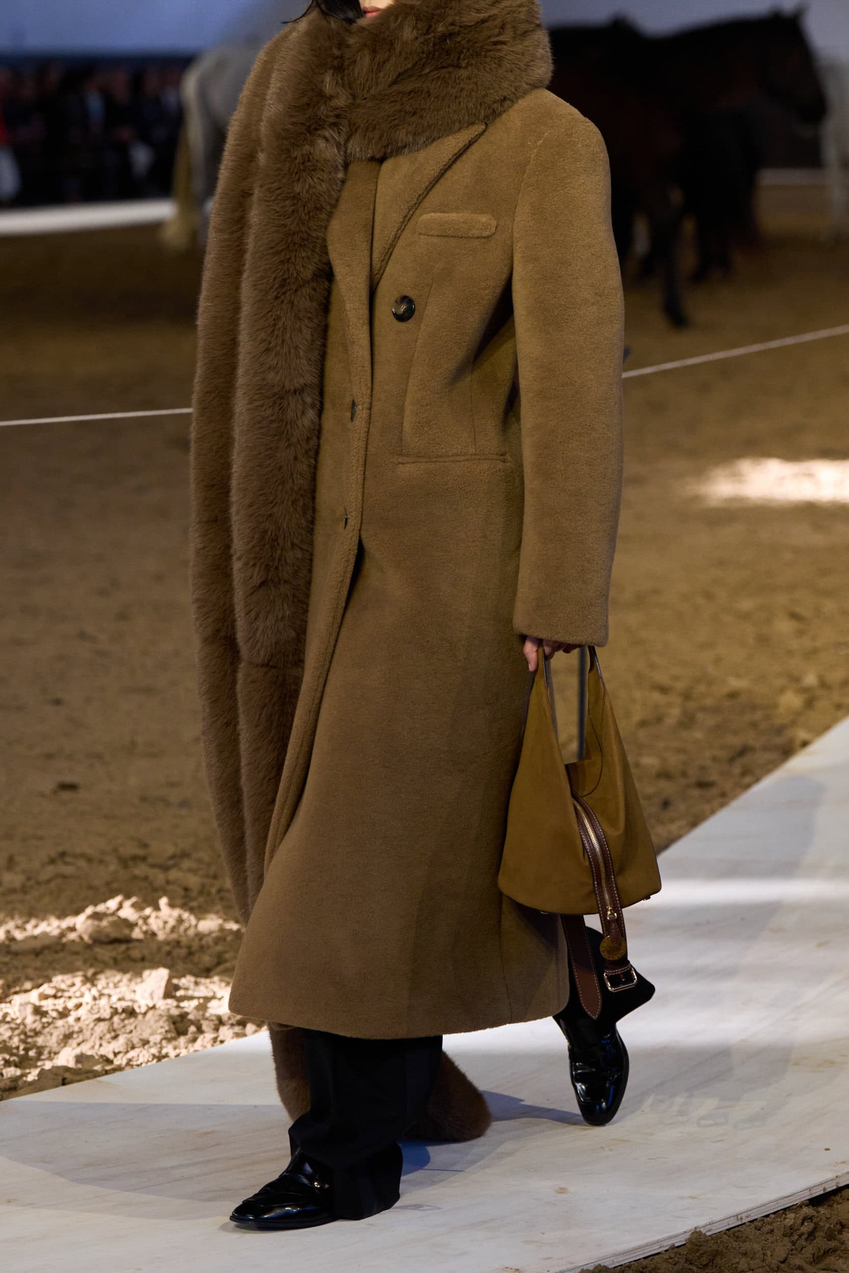 Stella Mccartney Fall 2026 Fashion Show Details