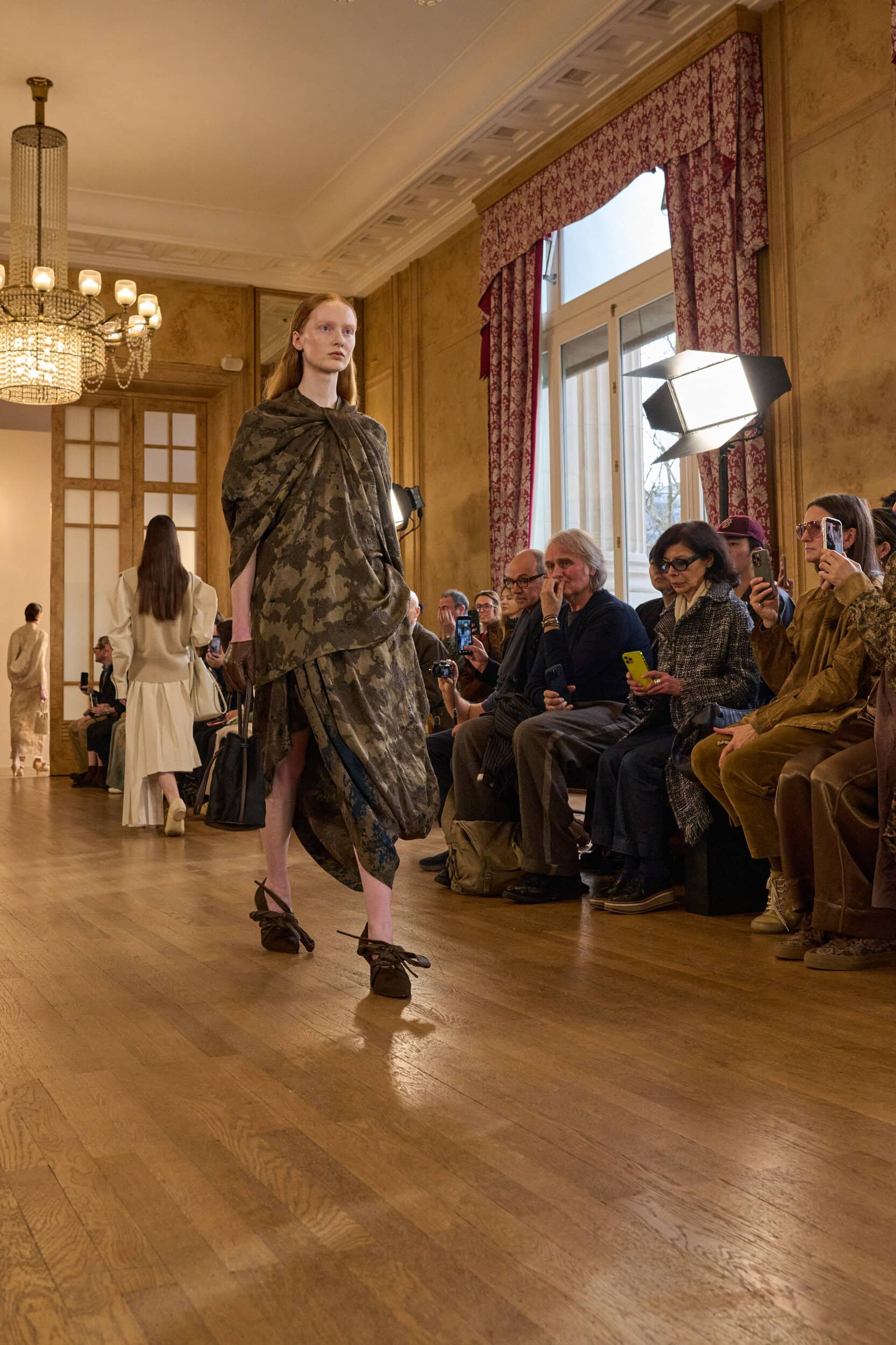 Uma Wang Fall 2026 Fashion Show Atmosphere