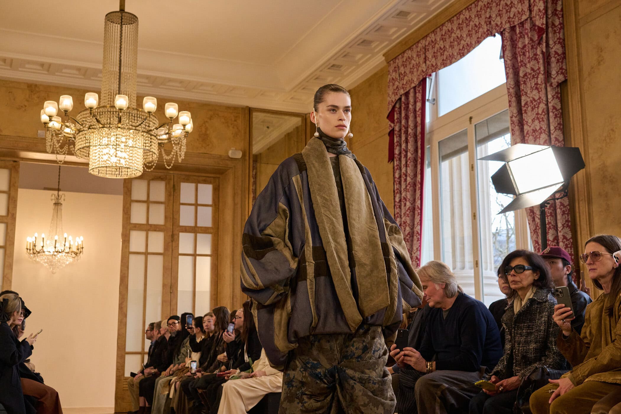 Uma Wang Fall 2026 Fashion Show Atmosphere