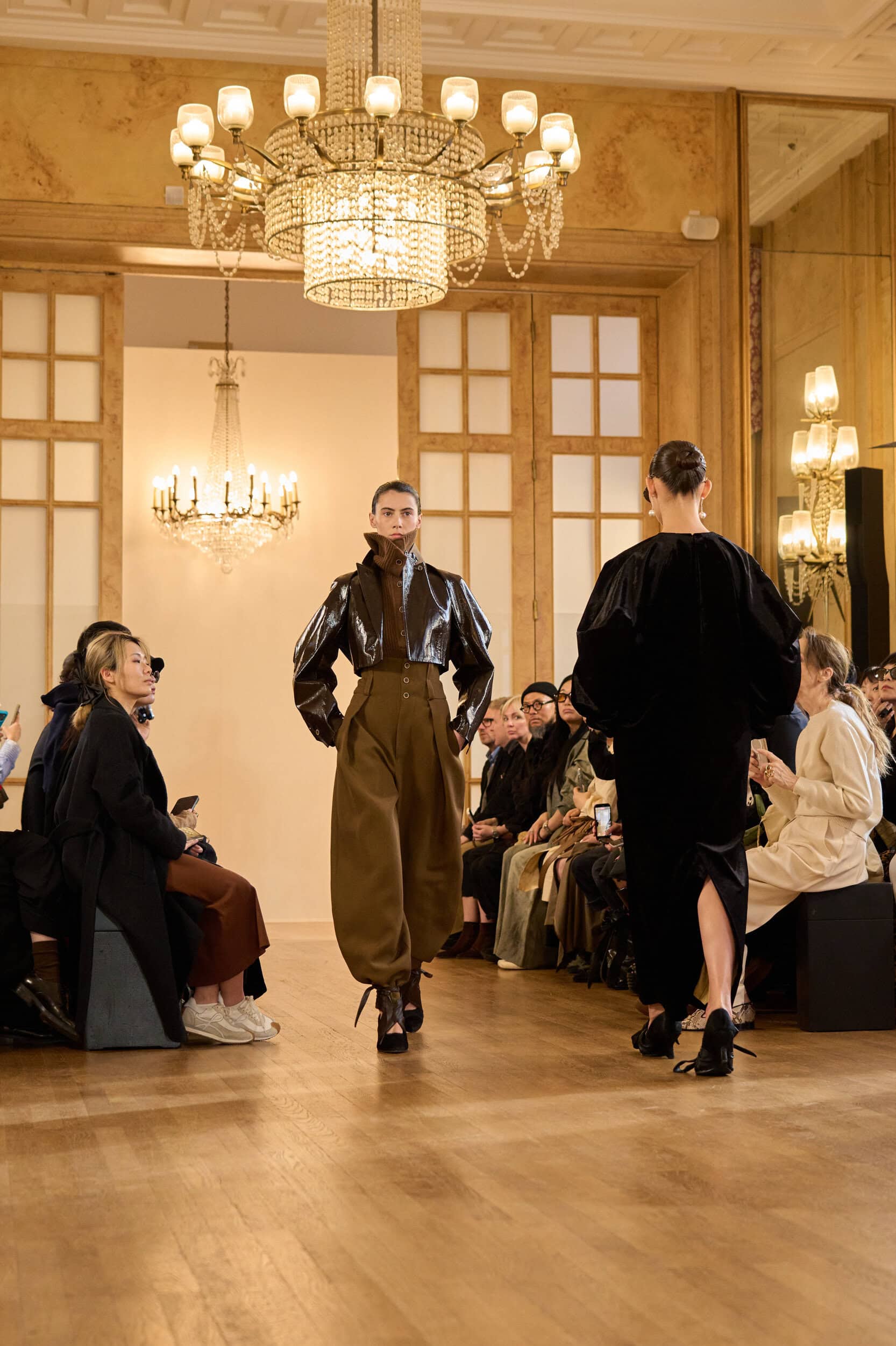 Uma Wang Fall 2026 Fashion Show Atmosphere