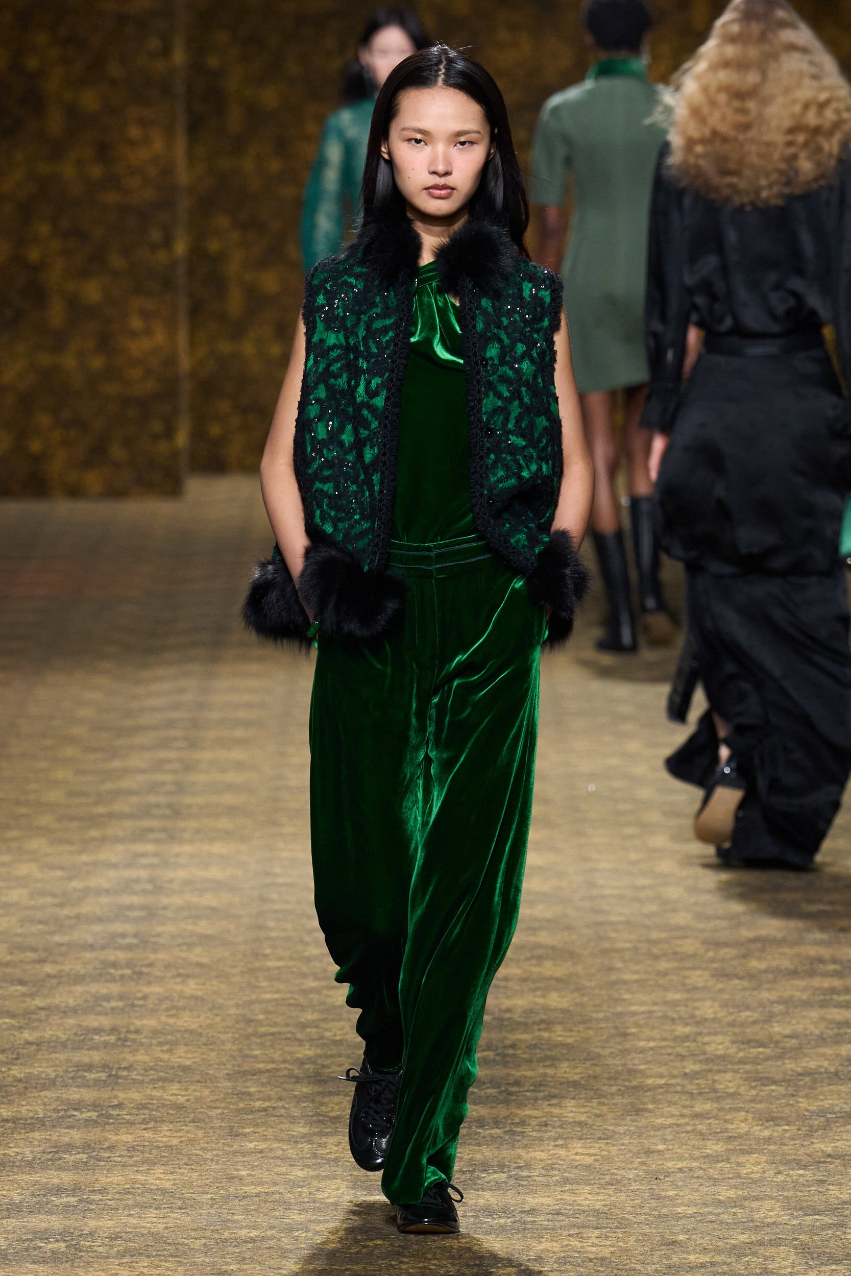 Shiatzy Chen Fall 2026 Fashion Show