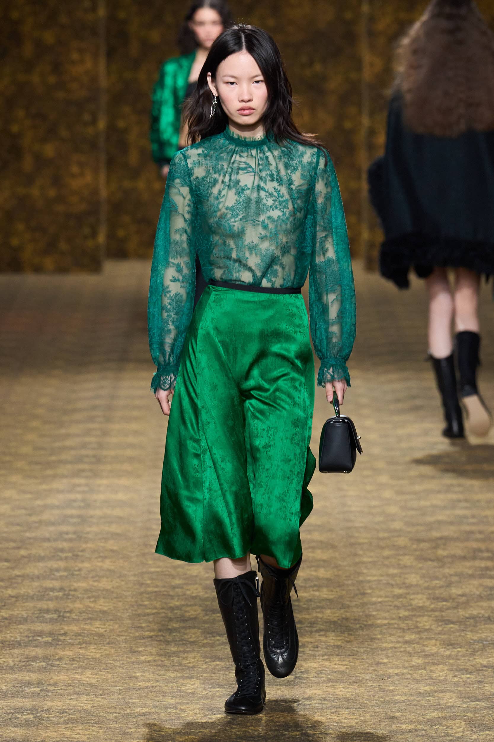 Shiatzy Chen Fall 2026 Fashion Show