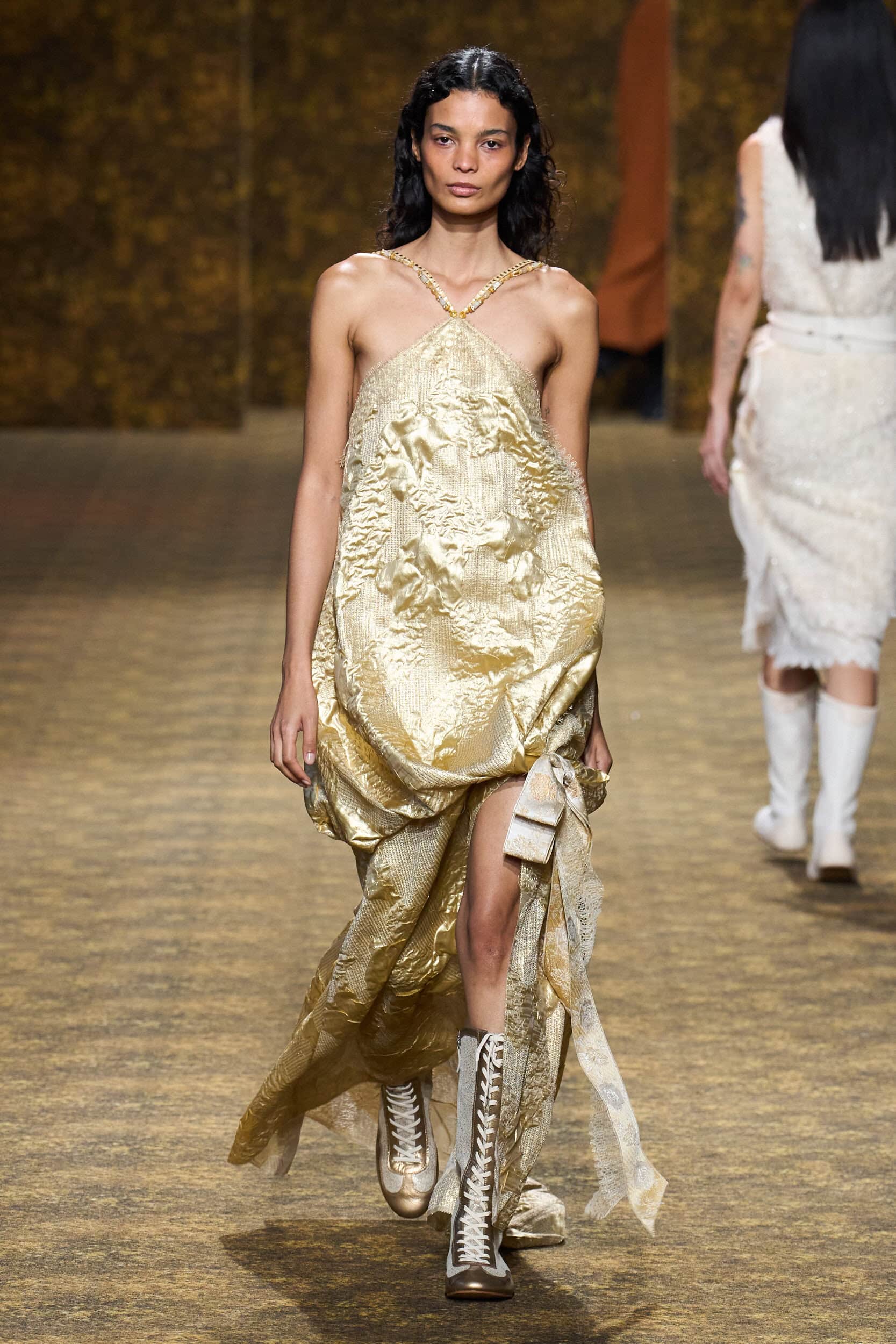 Shiatzy Chen Fall 2026 Fashion Show