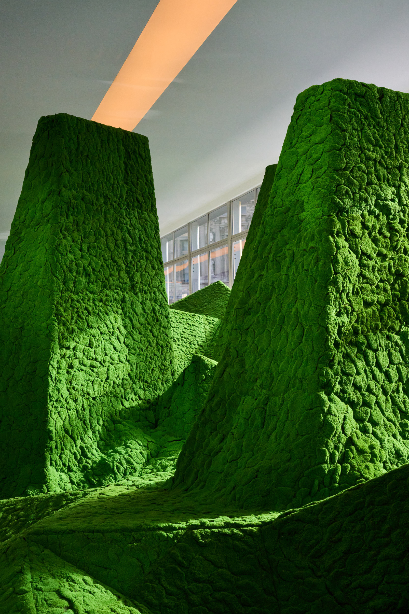 Louis Vuitton Fall 2026 Fashion Show Atmosphere