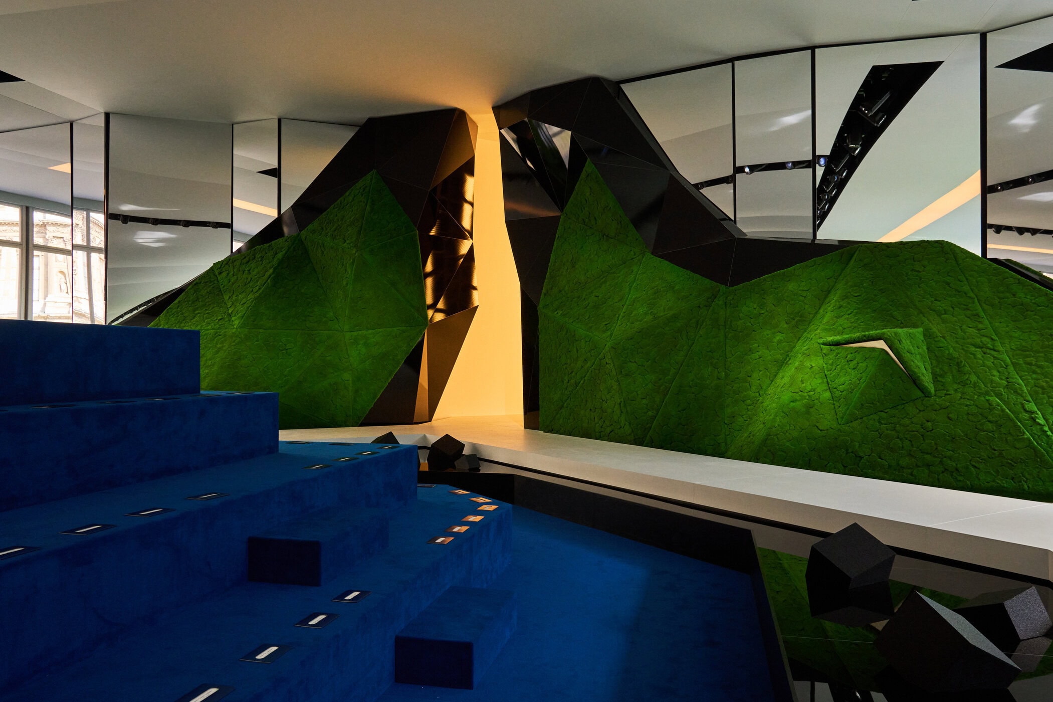 Louis Vuitton Fall 2026 Fashion Show Atmosphere