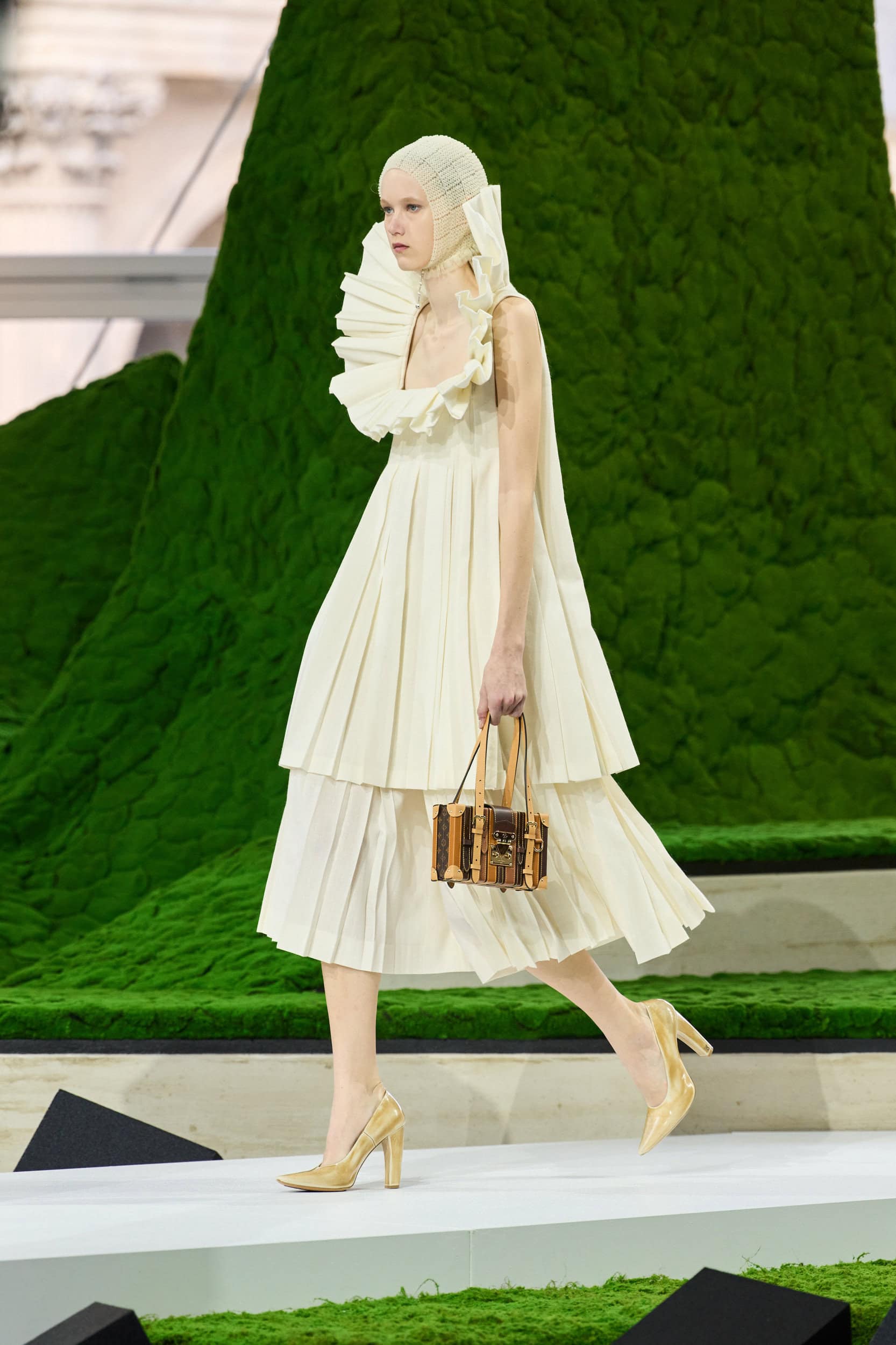 Louis Vuitton Fall 2026 Fashion Show Atmosphere