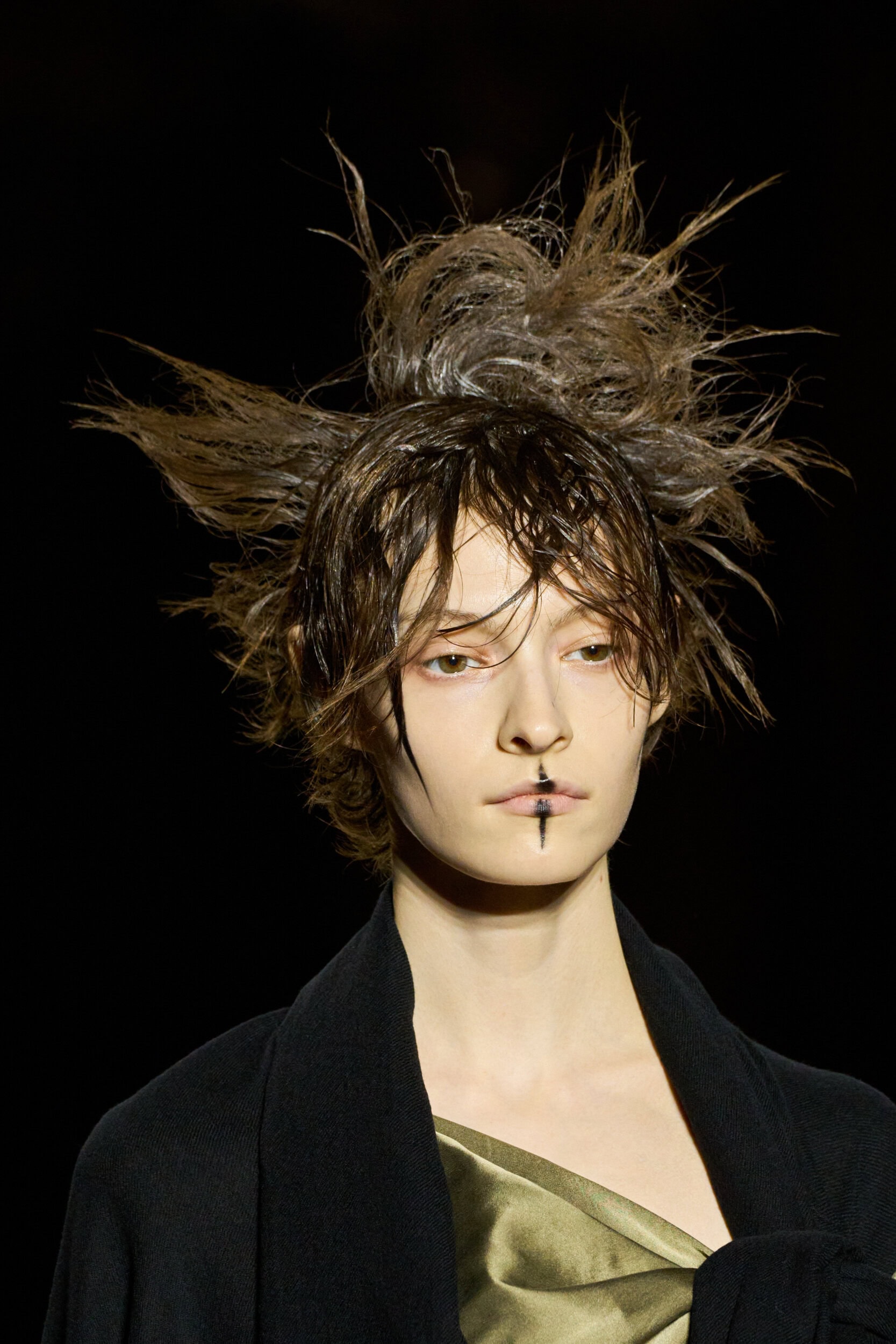 Yohji Yamamoto Fall 2026 Fashion Show Details