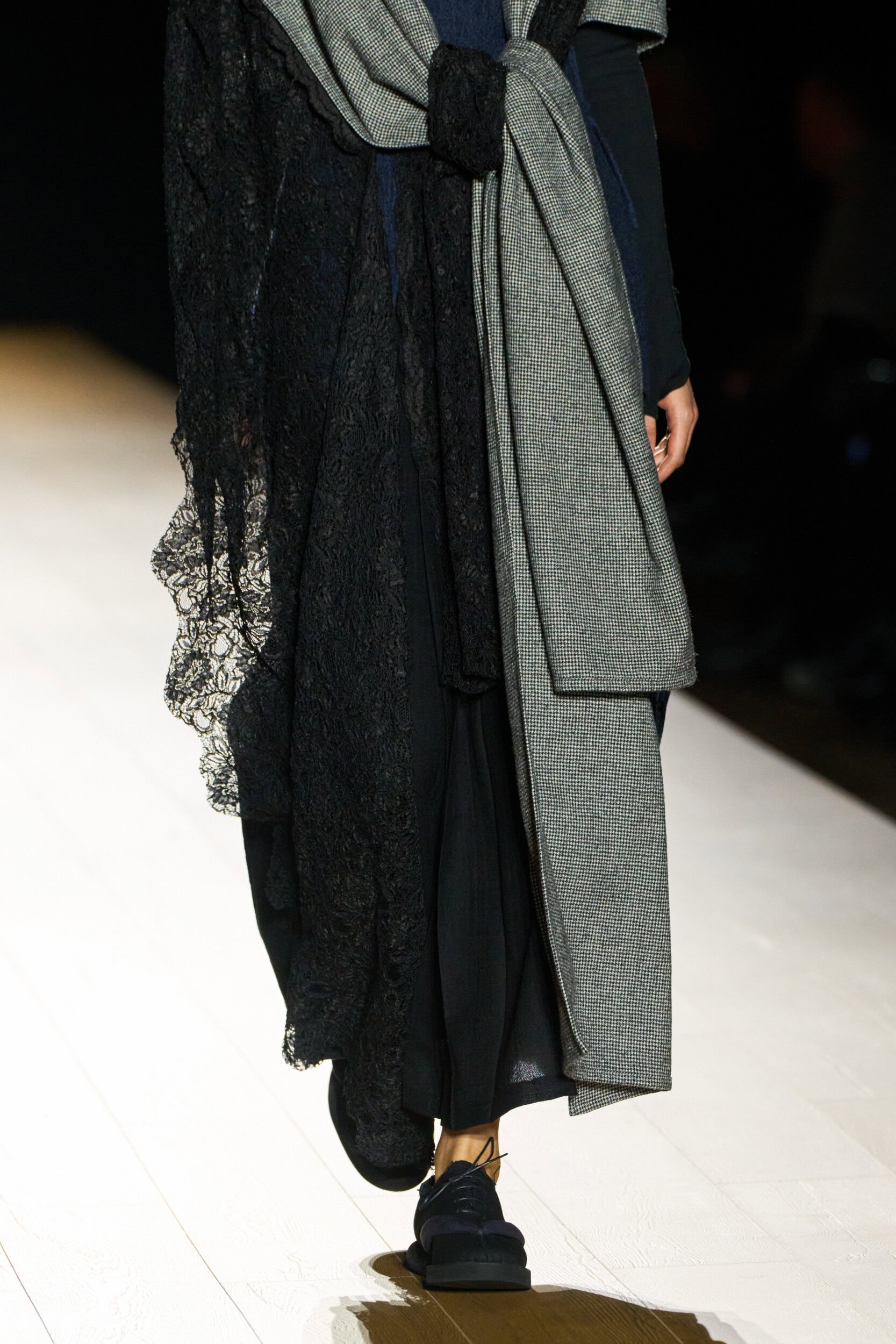 Yohji Yamamoto Fall 2026 Fashion Show Details