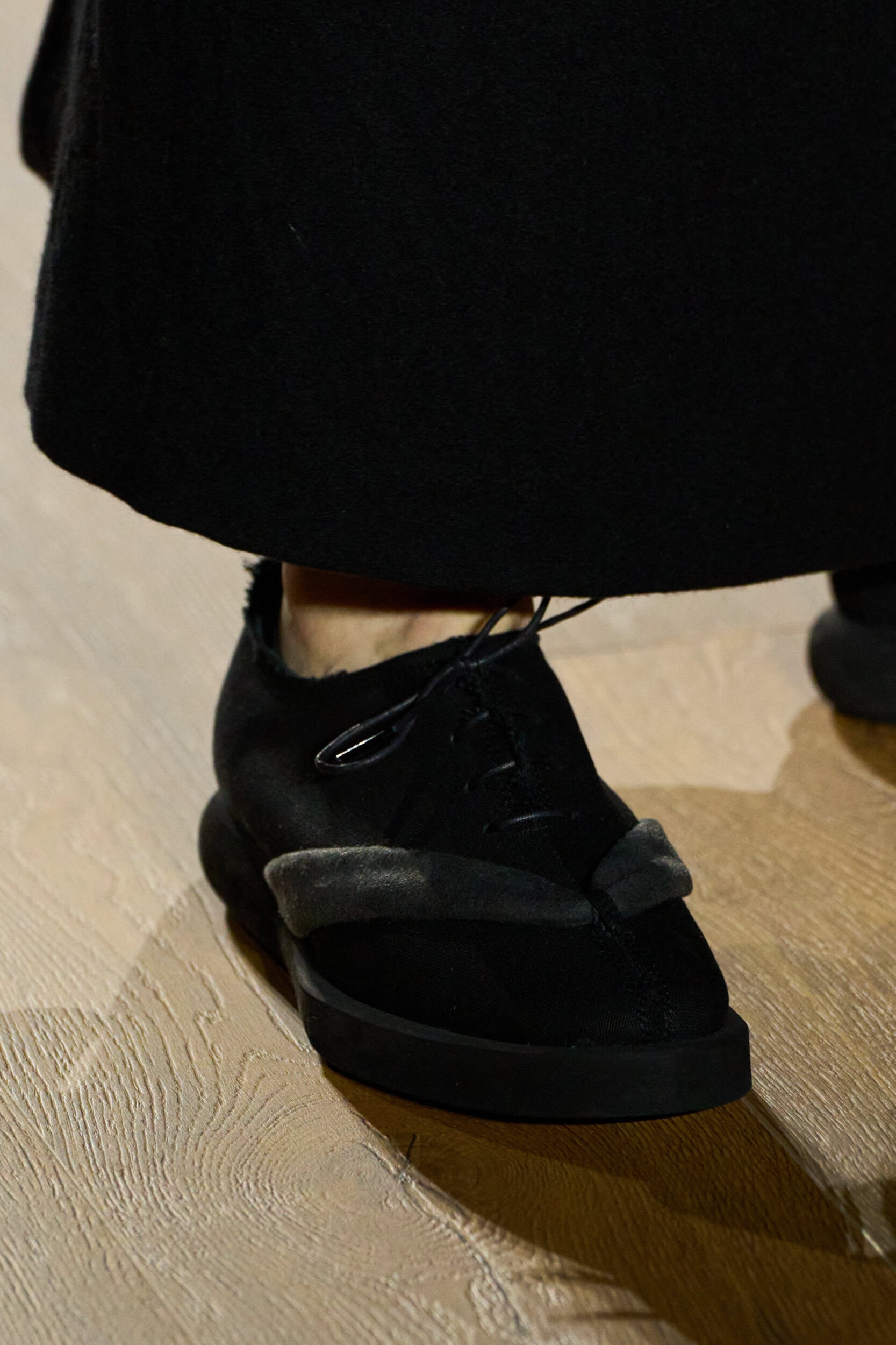 Yohji Yamamoto Fall 2026 Fashion Show Details