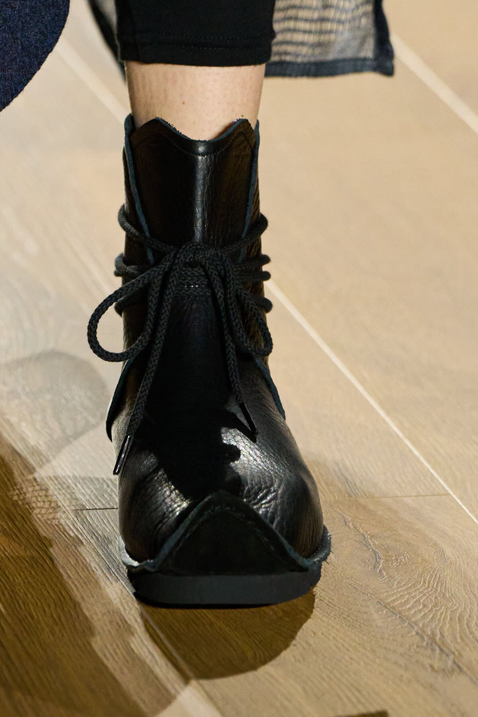 Yohji Yamamoto Fall 2026 Fashion Show Details