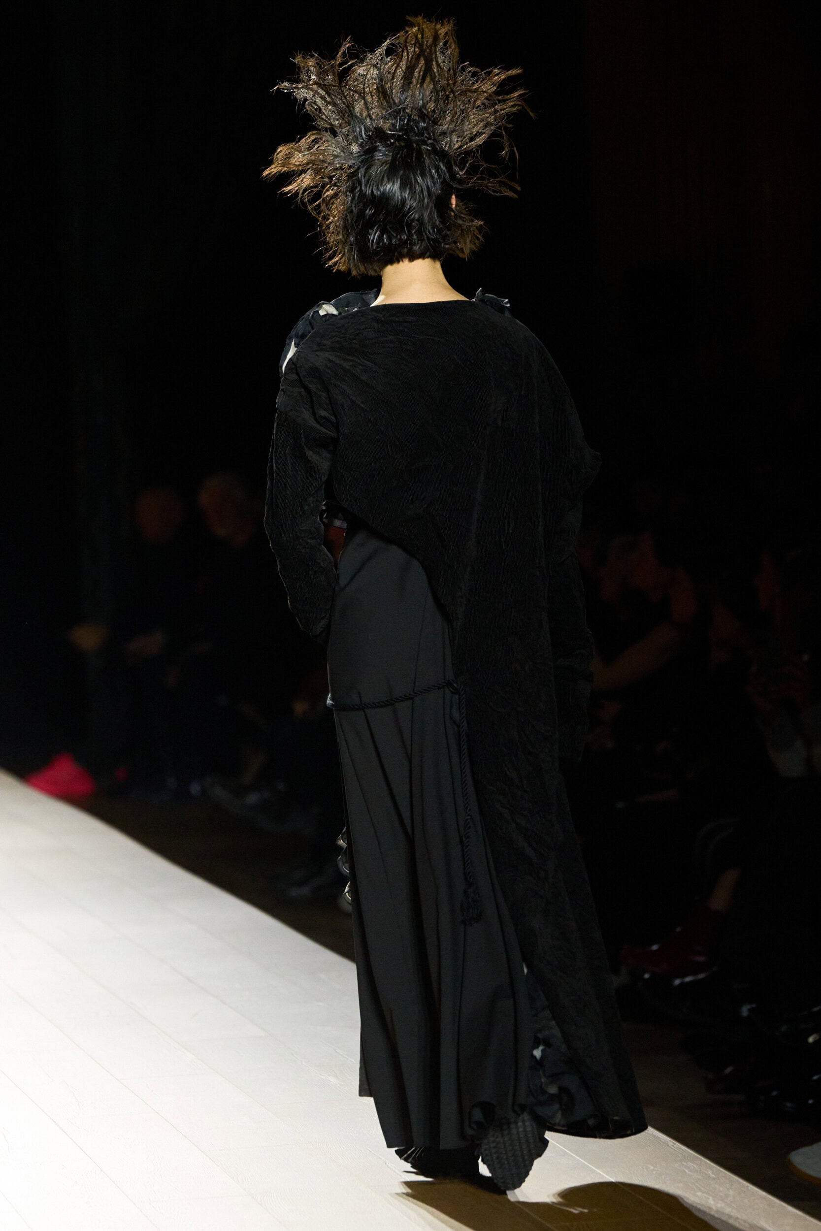 Yohji Yamamoto Fall 2026 Fashion Show Details
