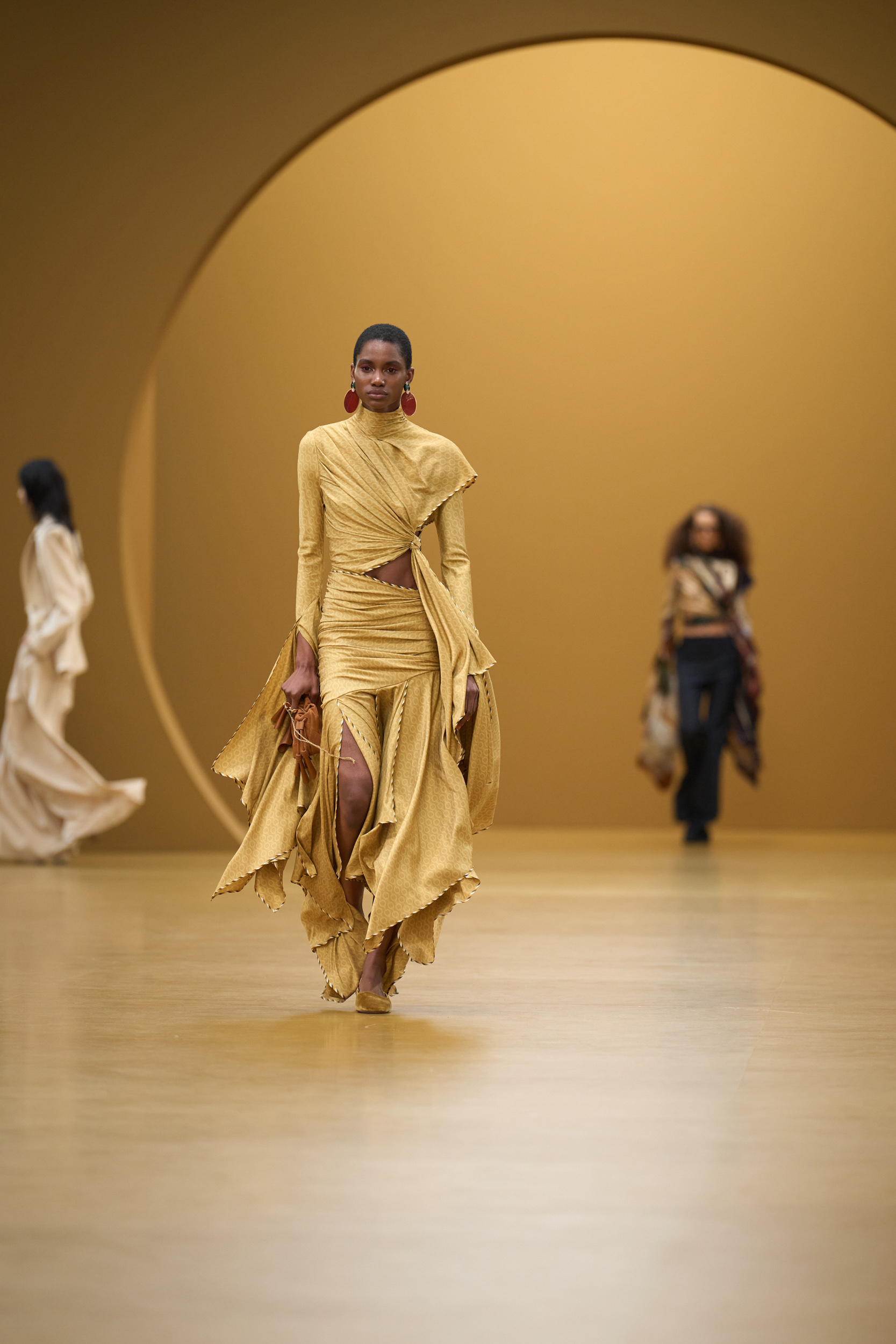 Zimmermann Fall 2026 Fashion Show Atmosphere