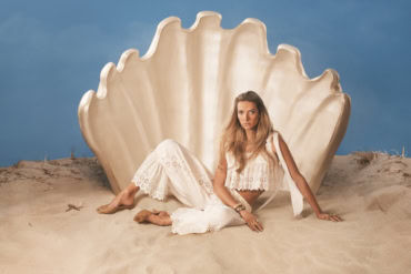 Chloé à la Plage 2026 ad campaign