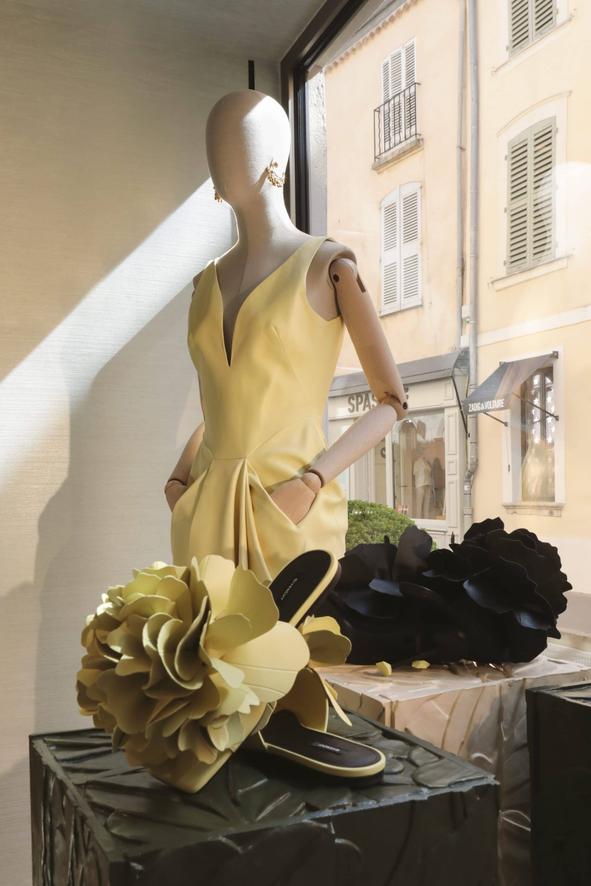 Givenchy Opens First Summer Pop-up Store in Saint-Tropez