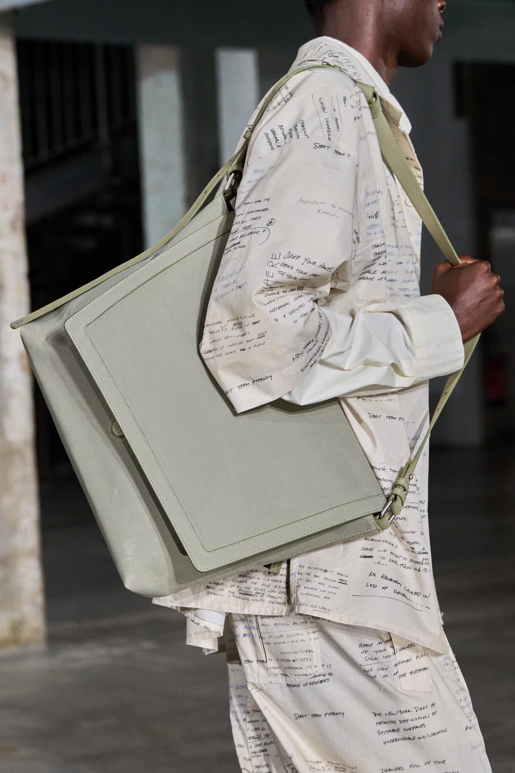 Etudes Spring 2027 Men's Fashion Show Details