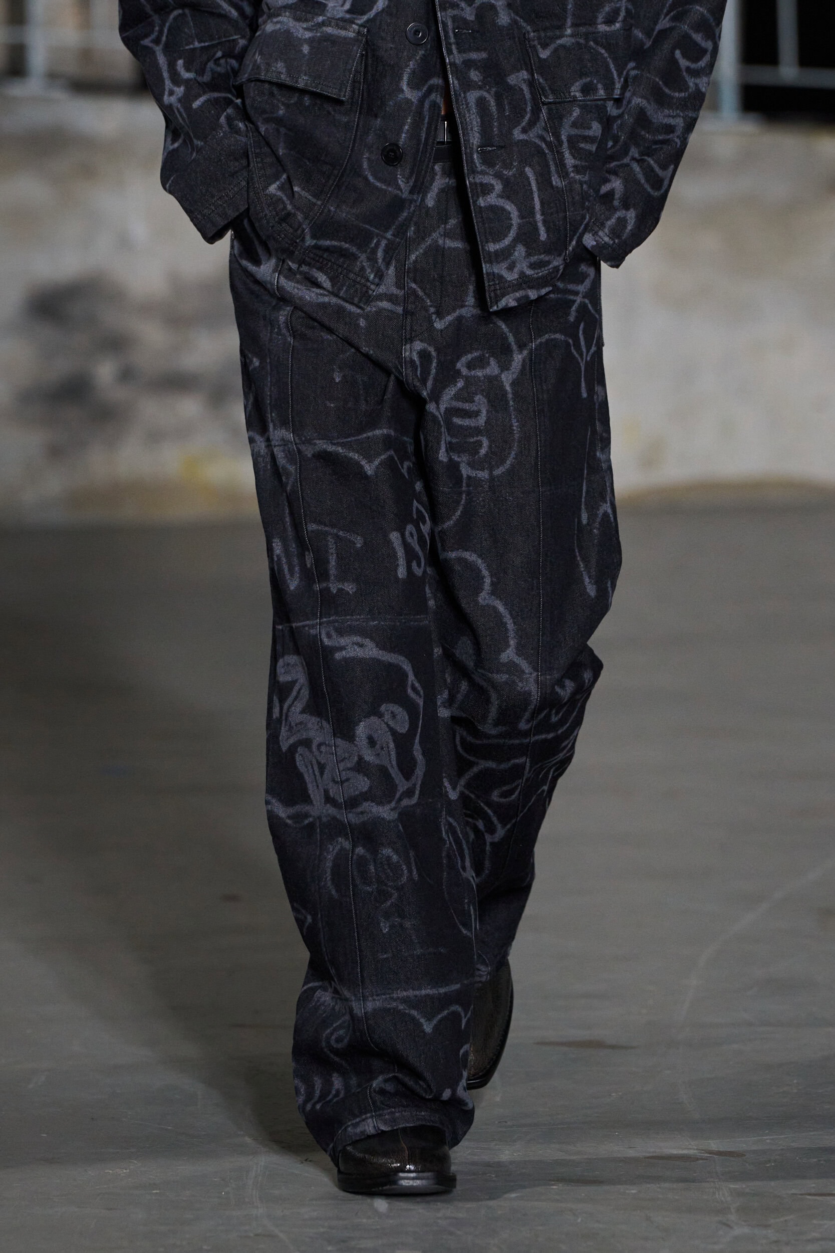 Etudes Spring 2027 Men's Fashion Show Details